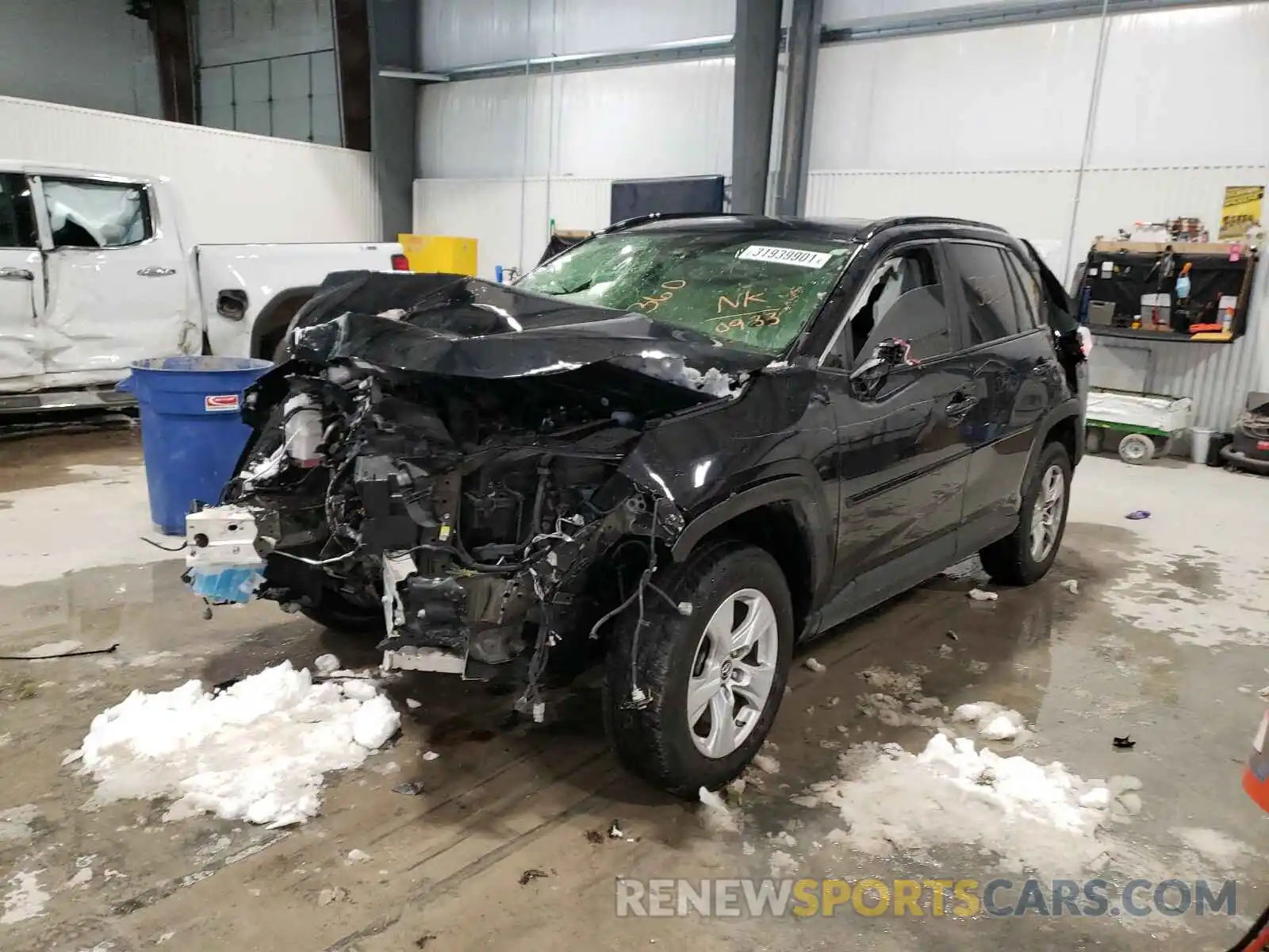 2 Photograph of a damaged car JTMP1RFV4KD510933 TOYOTA RAV4 2019