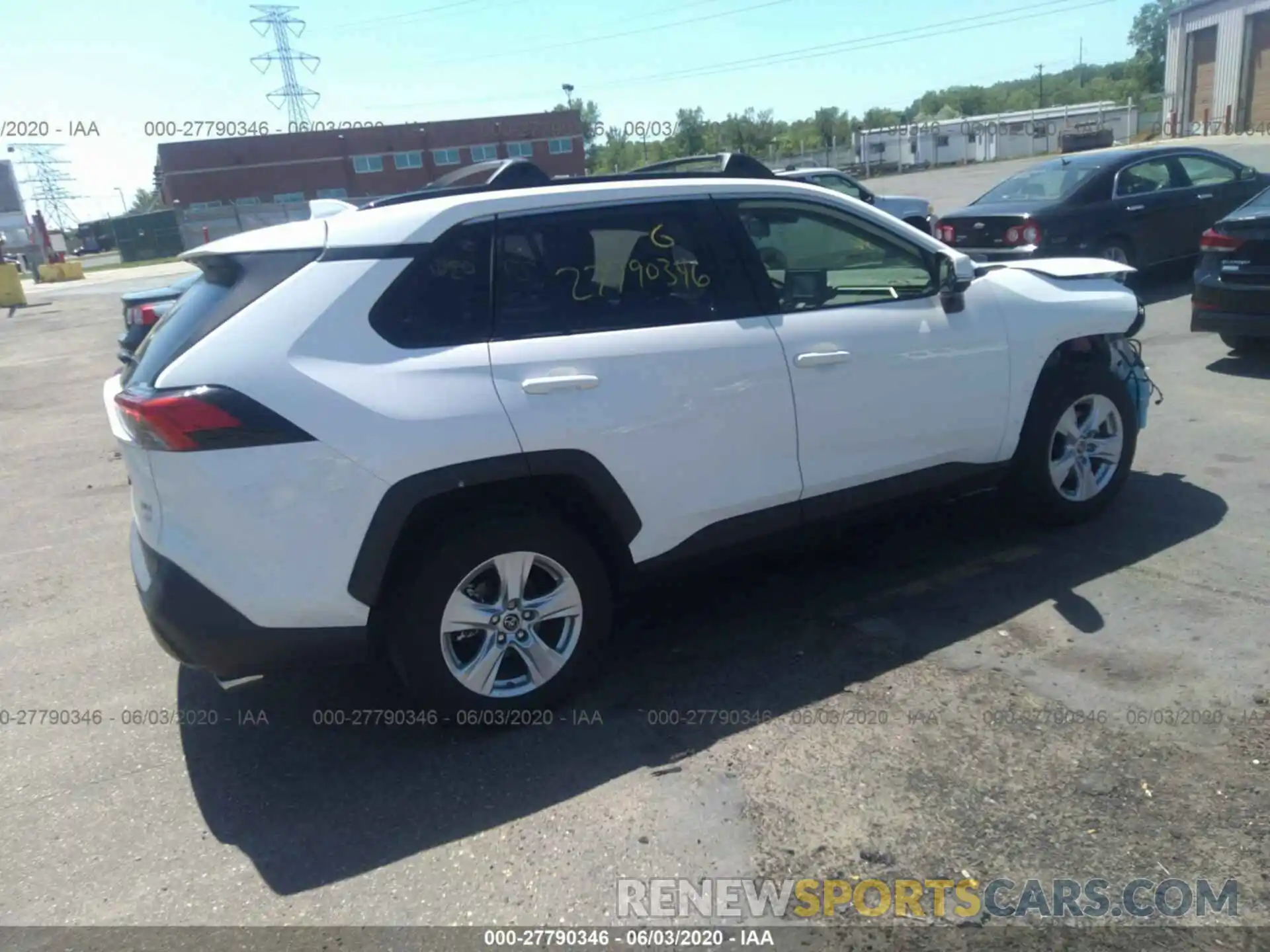 4 Photograph of a damaged car JTMP1RFV4KD512259 TOYOTA RAV4 2019