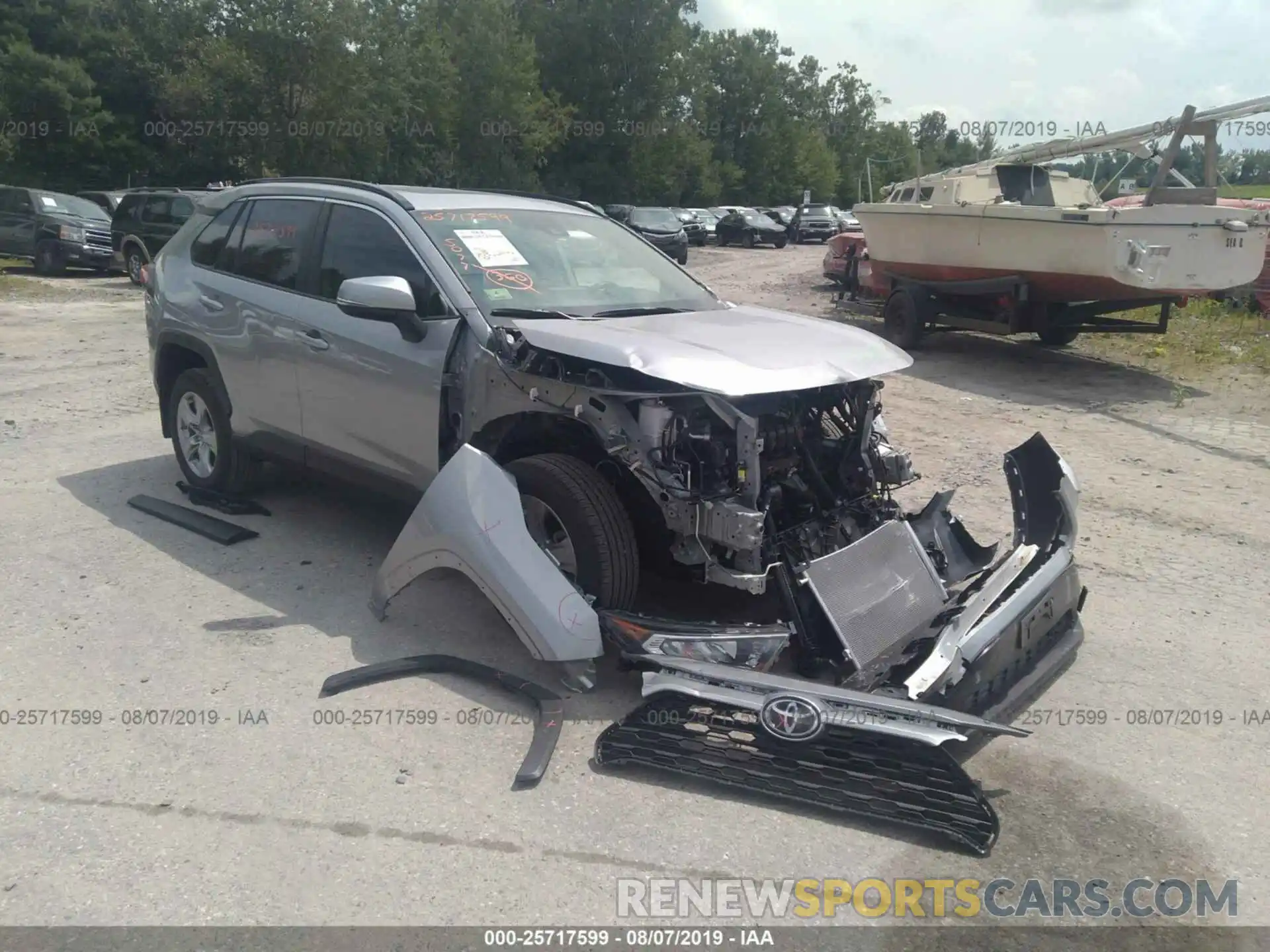 1 Photograph of a damaged car JTMP1RFV4KD516280 TOYOTA RAV4 2019