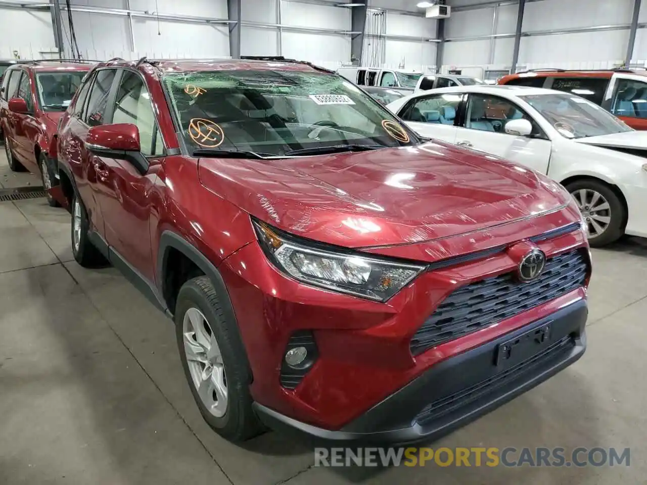 1 Photograph of a damaged car JTMP1RFV4KJ009039 TOYOTA RAV4 2019