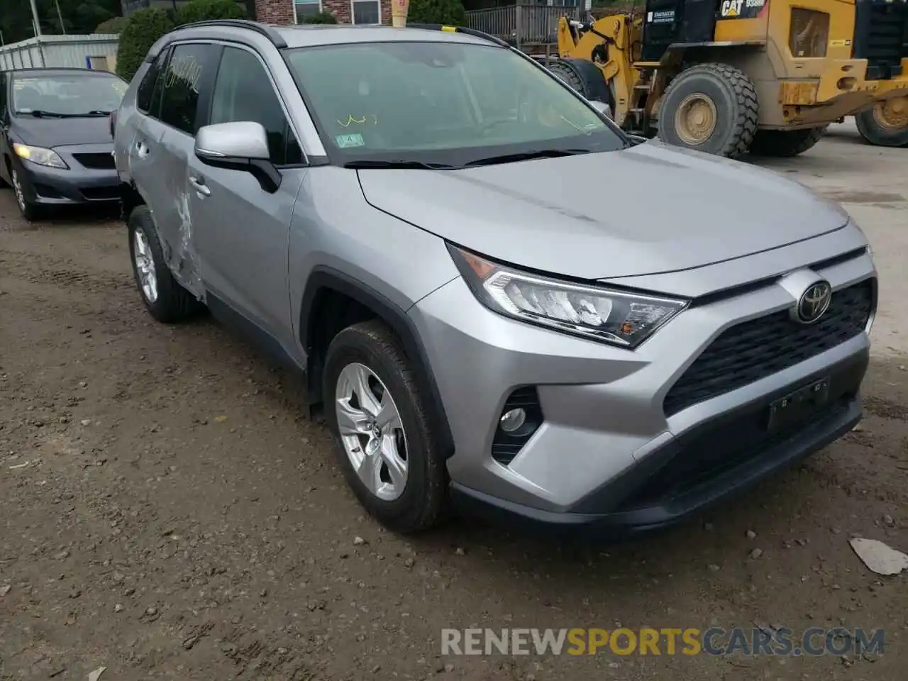 1 Photograph of a damaged car JTMP1RFV4KJ017707 TOYOTA RAV4 2019