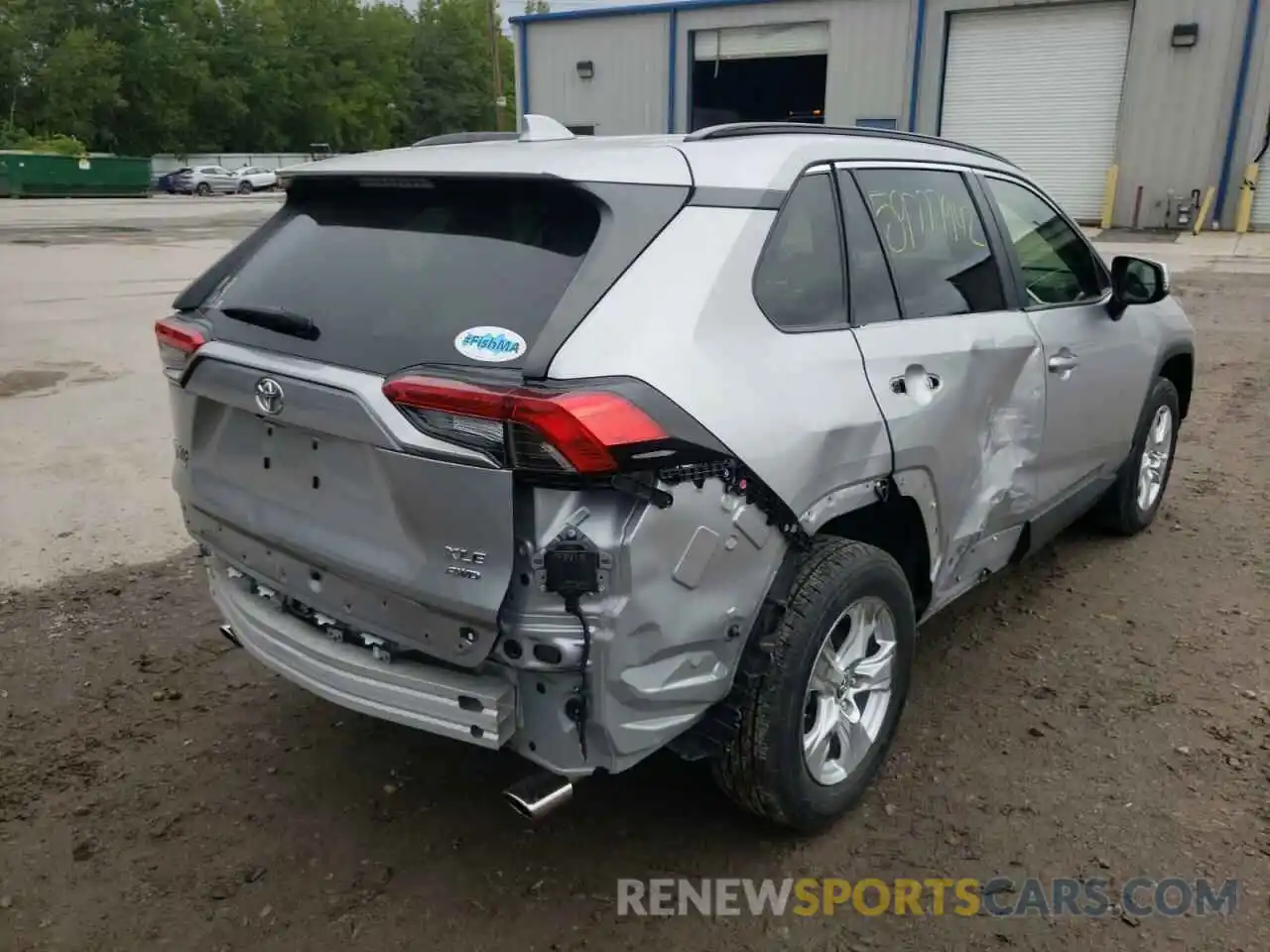 4 Photograph of a damaged car JTMP1RFV4KJ017707 TOYOTA RAV4 2019