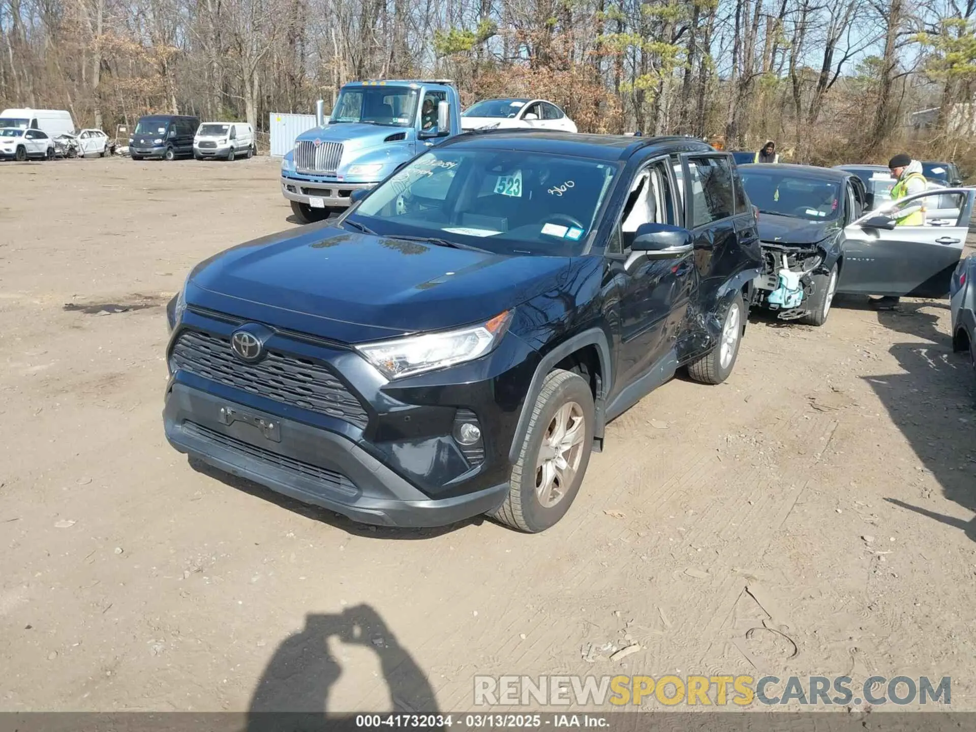 2 Photograph of a damaged car JTMP1RFV5KD009839 TOYOTA RAV4 2019
