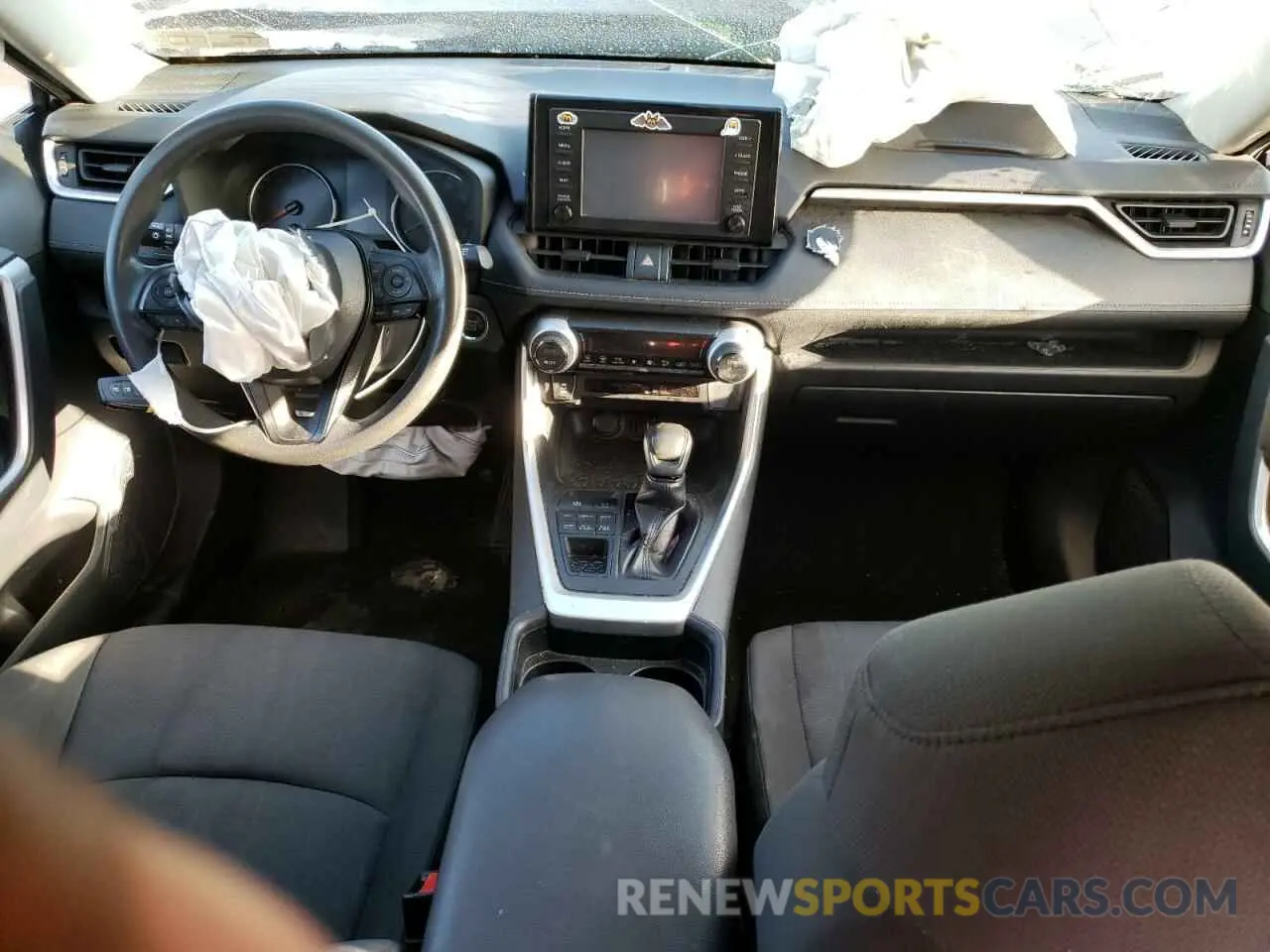 8 Photograph of a damaged car JTMP1RFV5KD021909 TOYOTA RAV4 2019