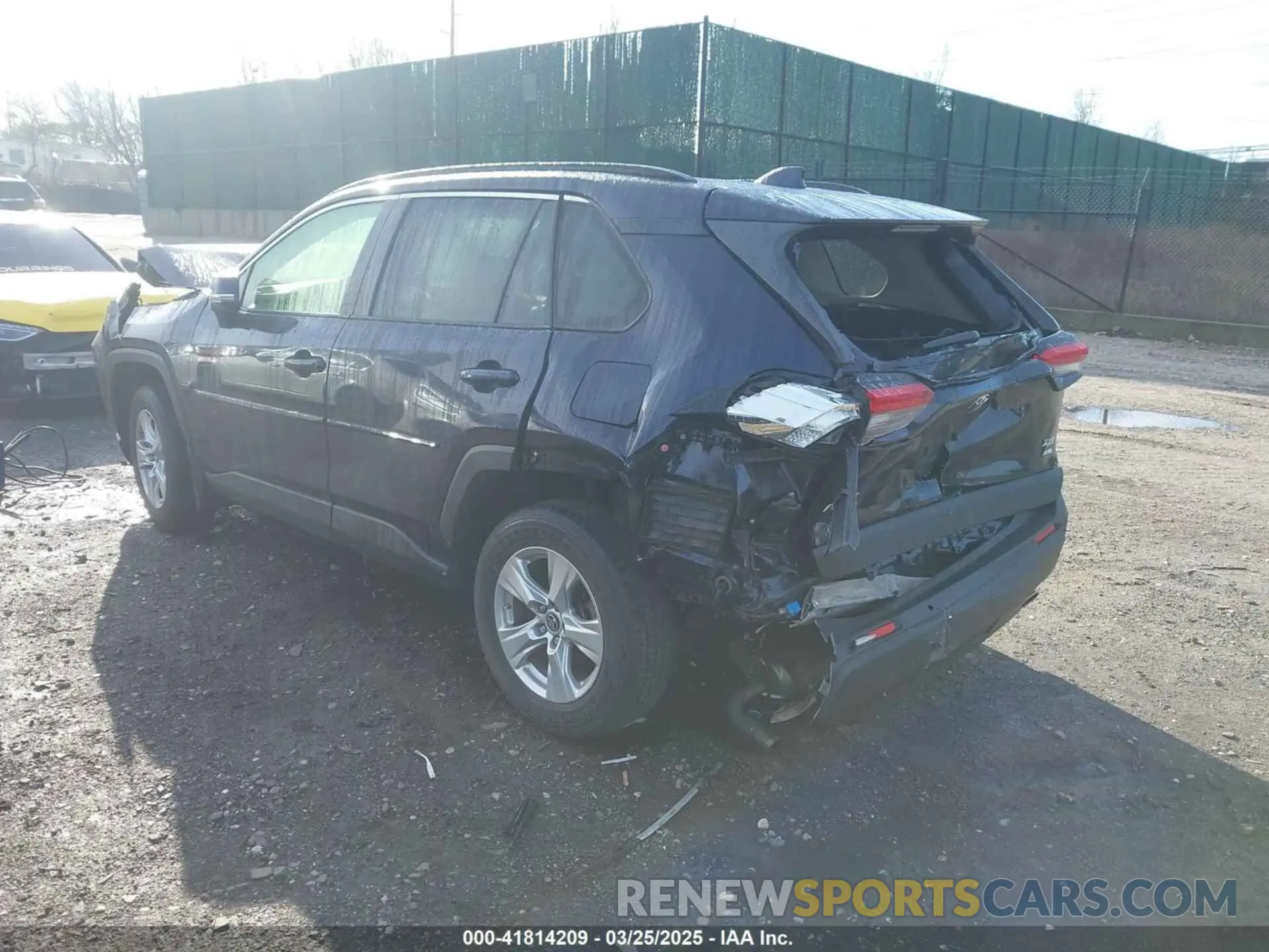 3 Photograph of a damaged car JTMP1RFV5KD023093 TOYOTA RAV4 2019