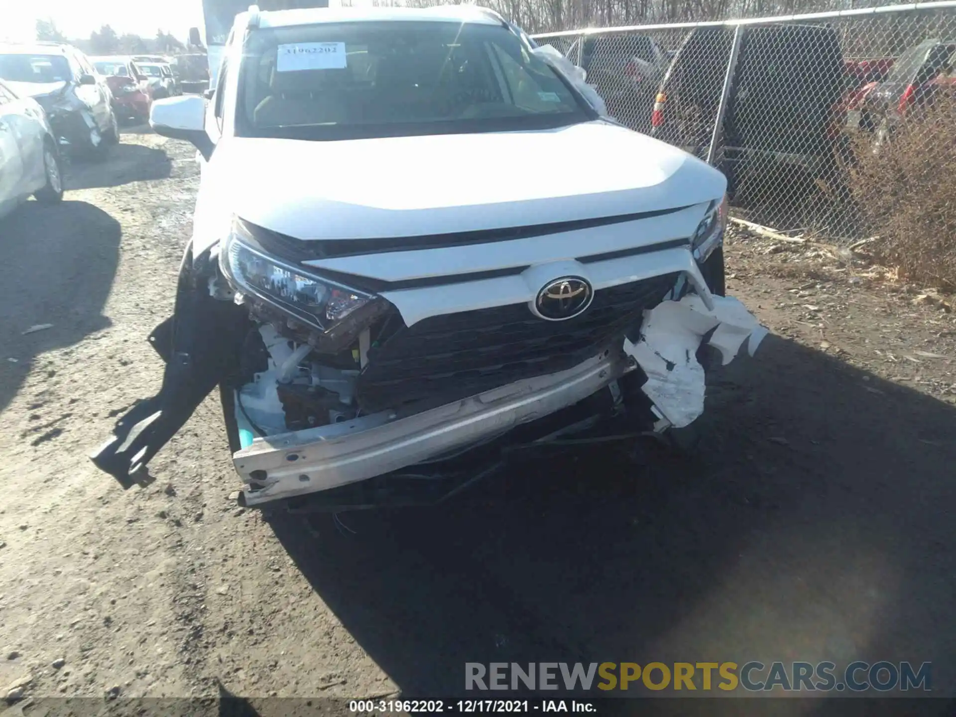 6 Photograph of a damaged car JTMP1RFV5KD024132 TOYOTA RAV4 2019