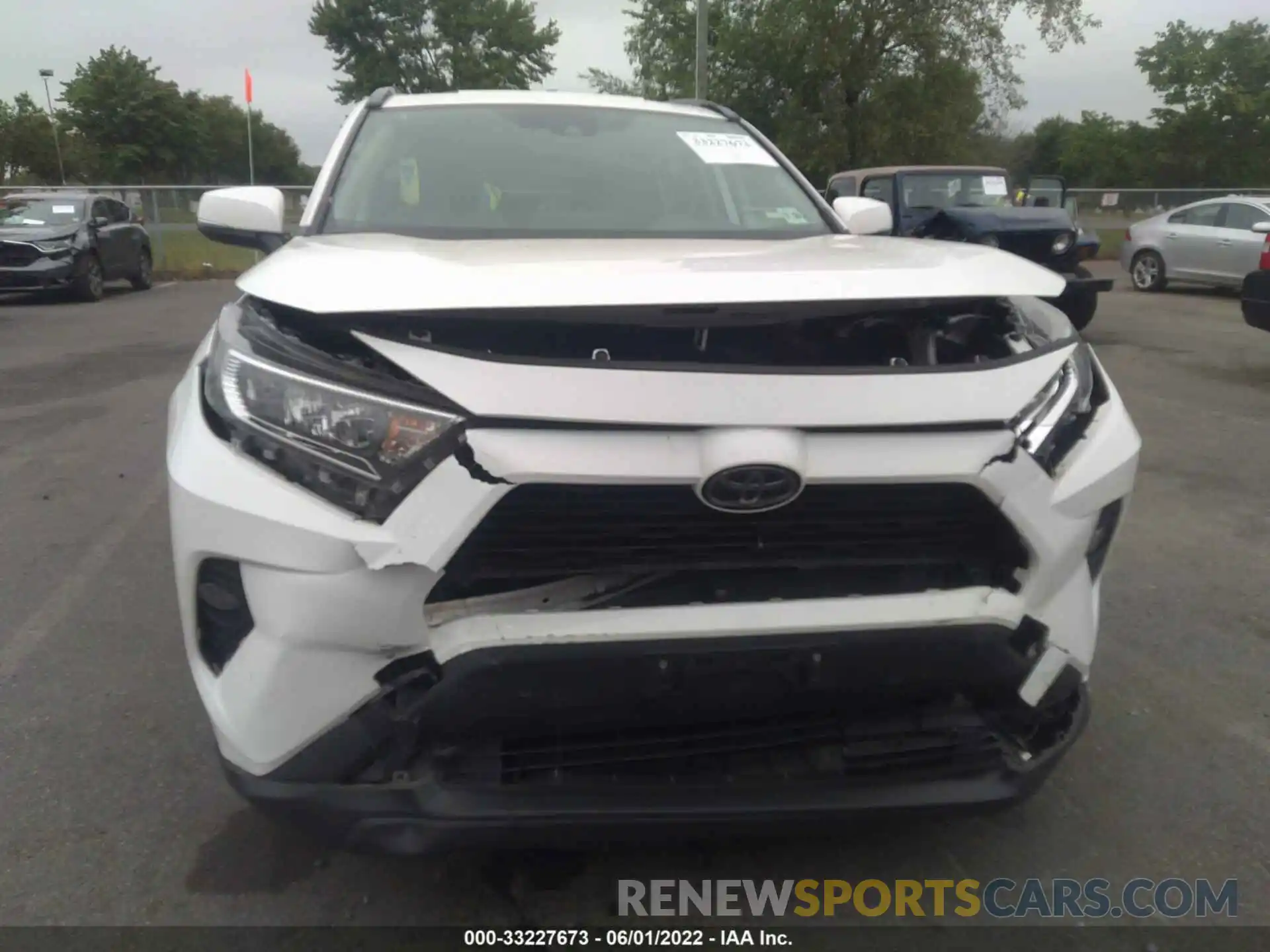 6 Photograph of a damaged car JTMP1RFV5KD027550 TOYOTA RAV4 2019