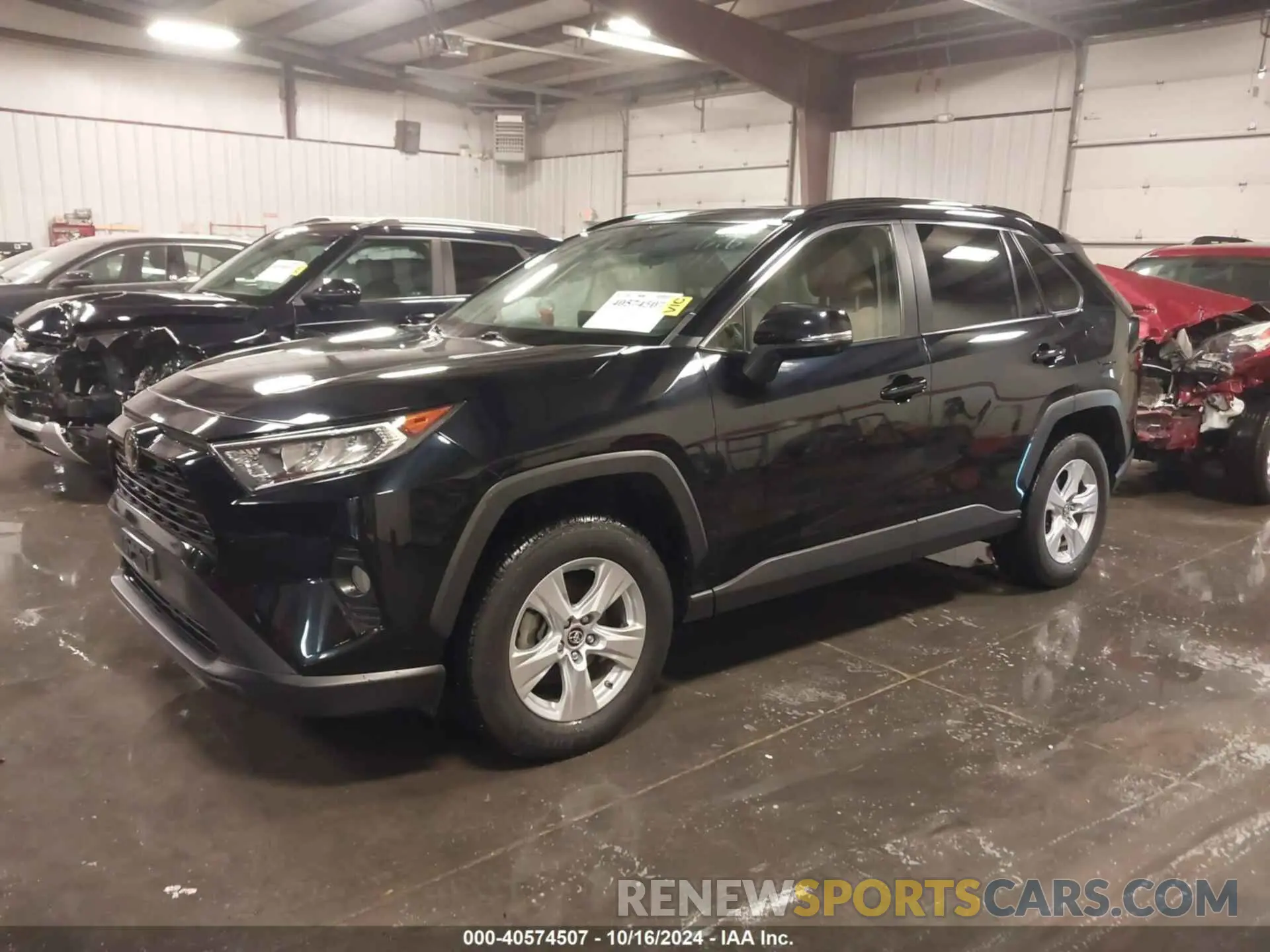 2 Photograph of a damaged car JTMP1RFV5KD028777 TOYOTA RAV4 2019
