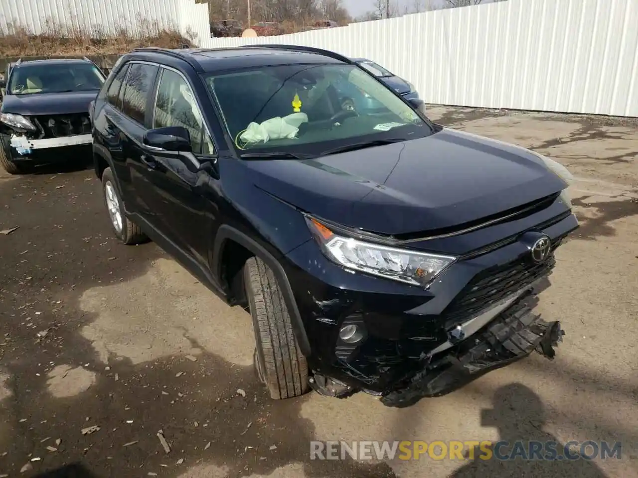 1 Photograph of a damaged car JTMP1RFV5KD034563 TOYOTA RAV4 2019