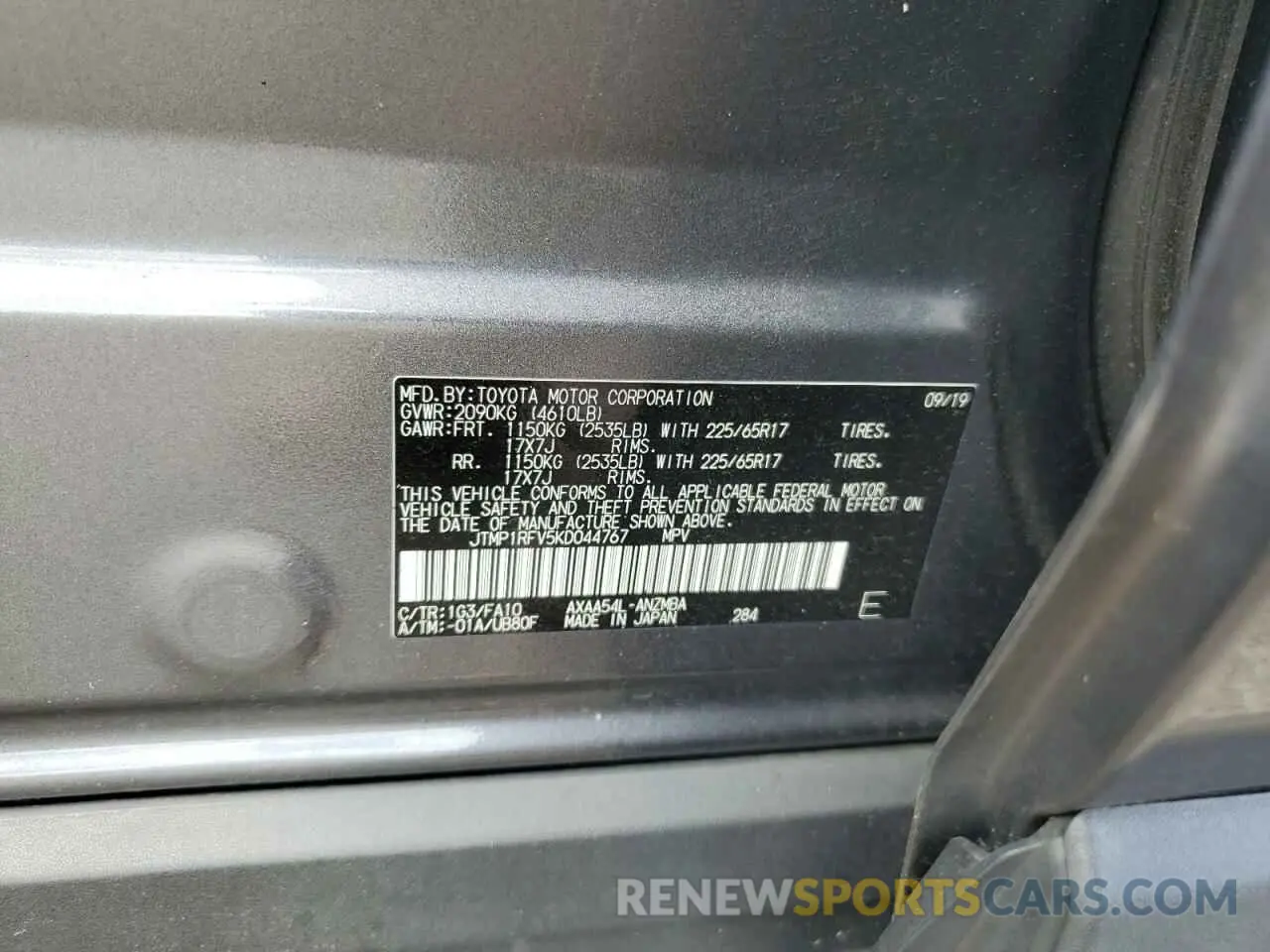 12 Photograph of a damaged car JTMP1RFV5KD044767 TOYOTA RAV4 2019