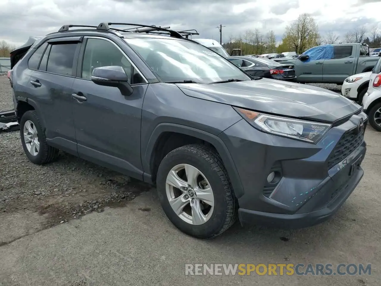4 Photograph of a damaged car JTMP1RFV5KD045496 TOYOTA RAV4 2019