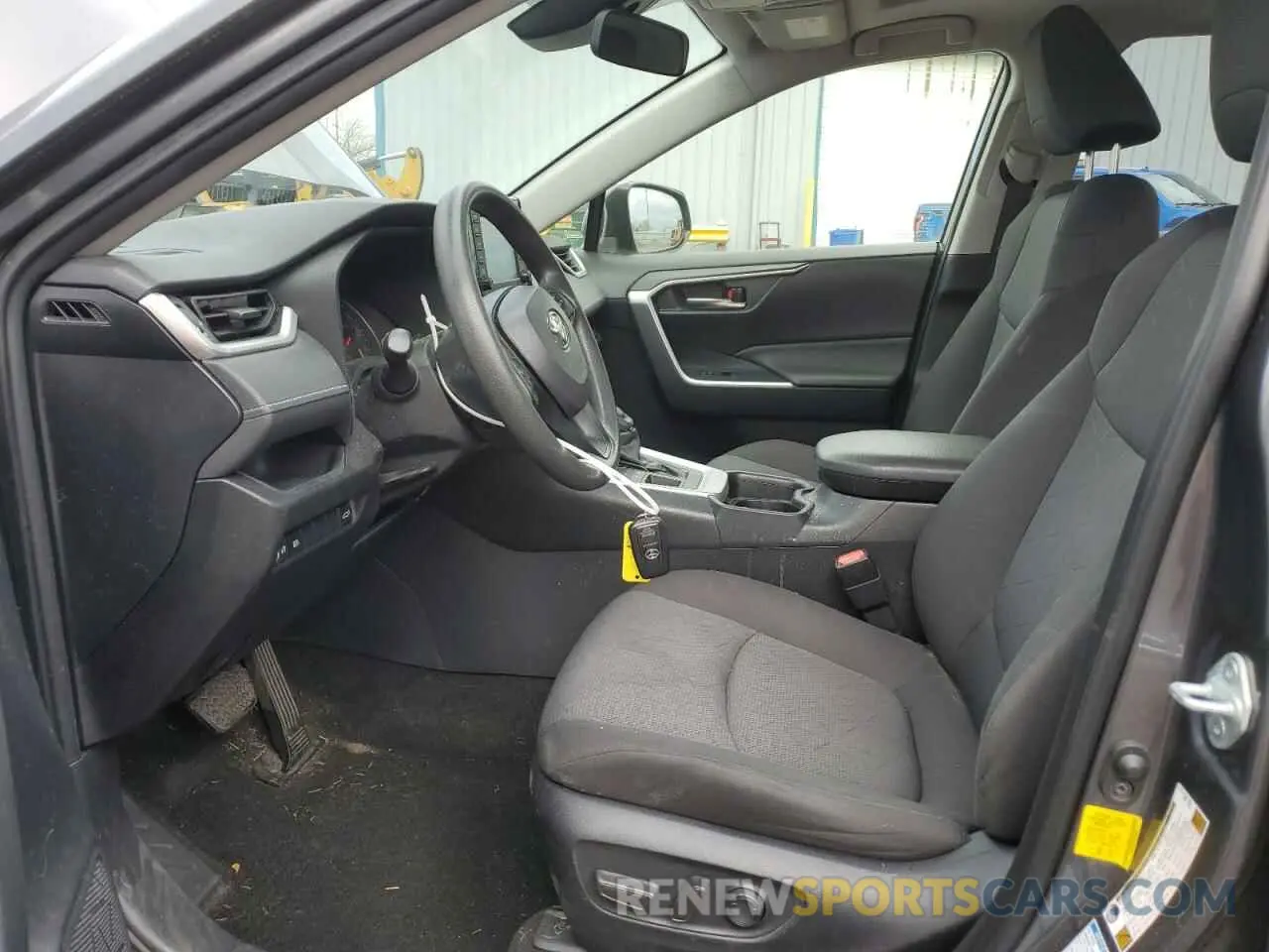 7 Photograph of a damaged car JTMP1RFV5KD045496 TOYOTA RAV4 2019