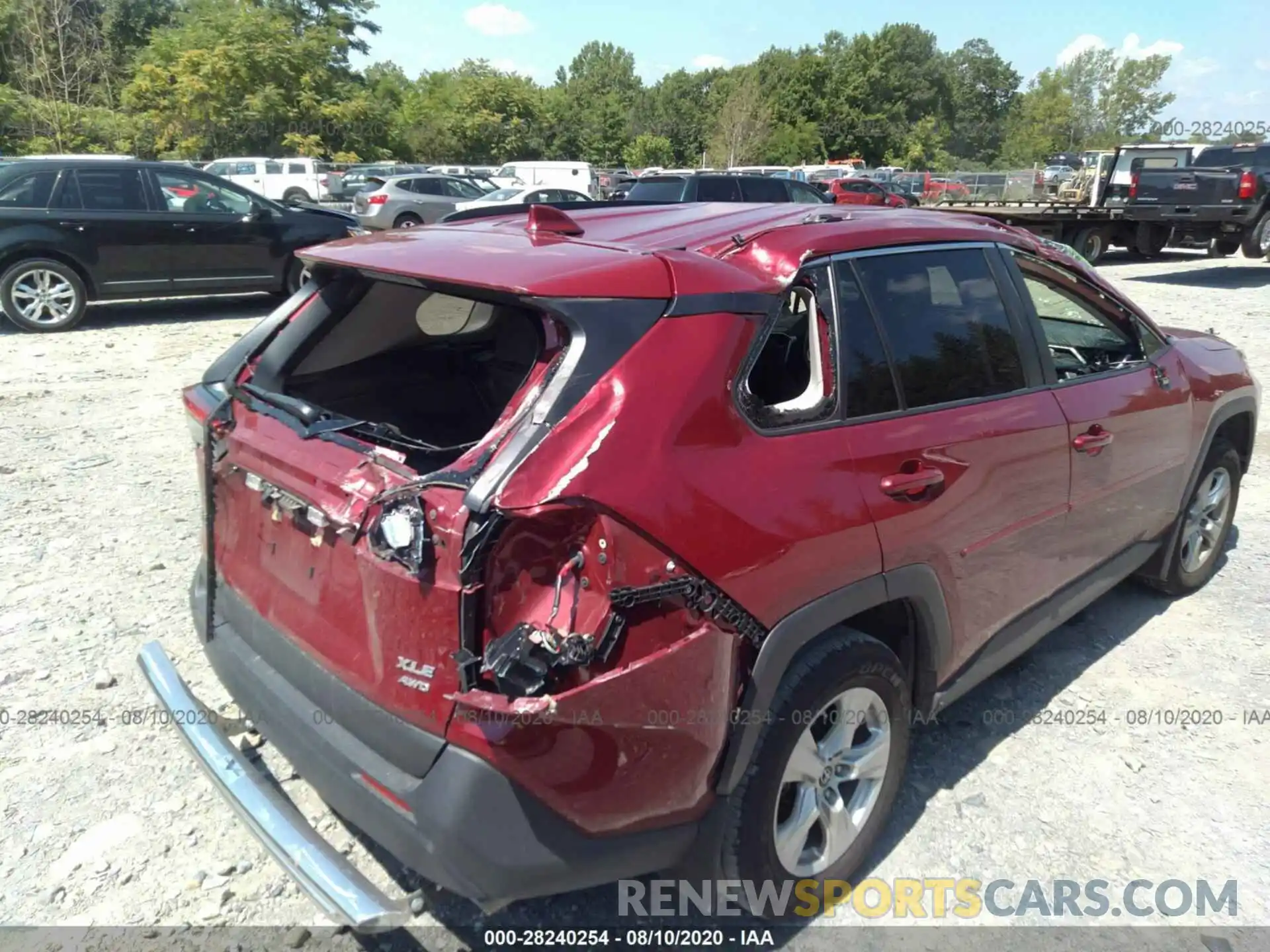 6 Photograph of a damaged car JTMP1RFV5KJ009762 TOYOTA RAV4 2019