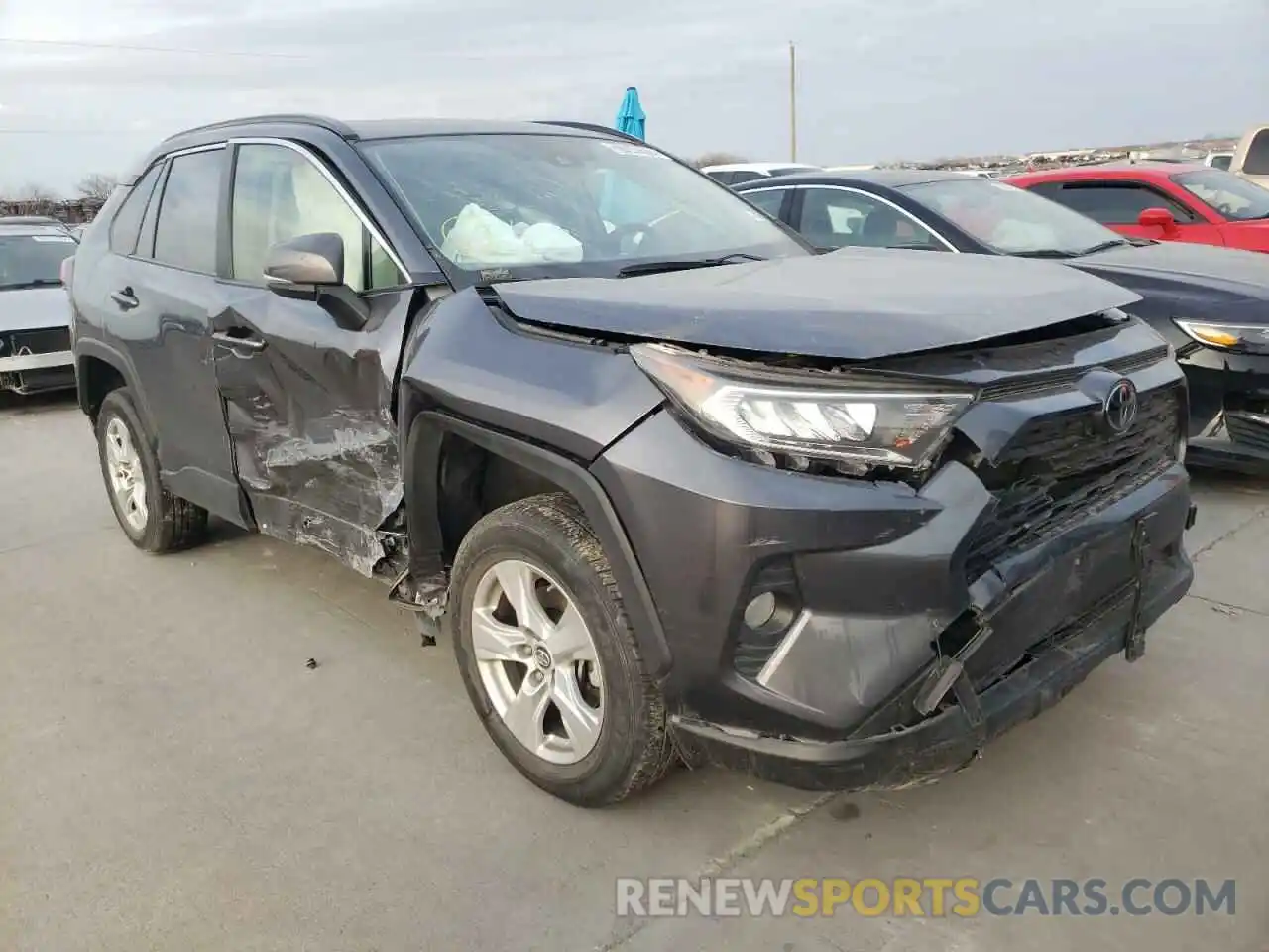 1 Photograph of a damaged car JTMP1RFV6KD003161 TOYOTA RAV4 2019