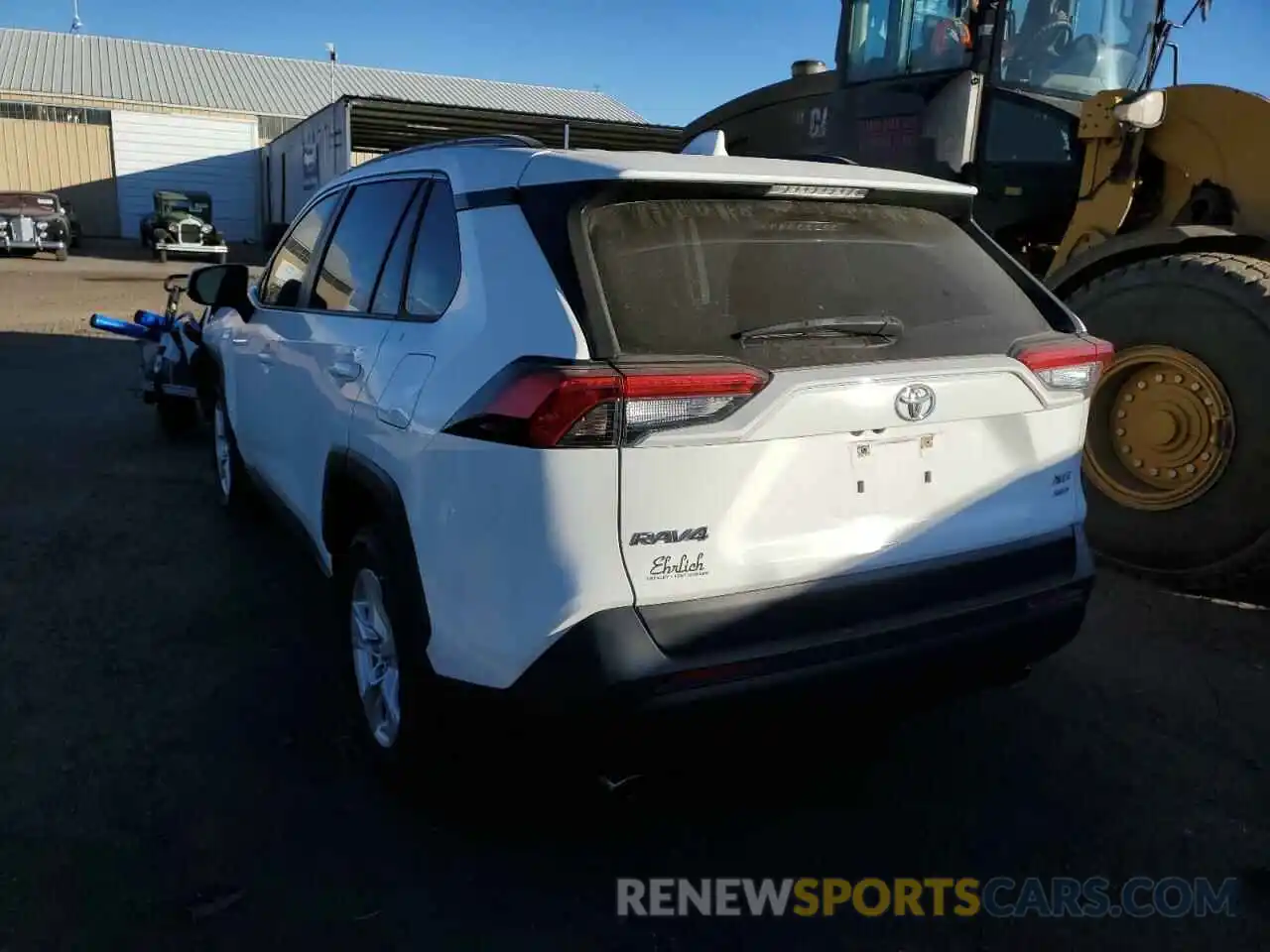 3 Photograph of a damaged car JTMP1RFV6KD014449 TOYOTA RAV4 2019