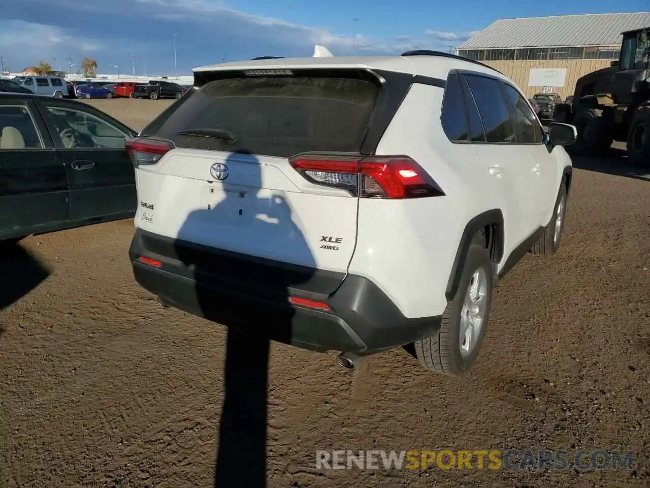 4 Photograph of a damaged car JTMP1RFV6KD014449 TOYOTA RAV4 2019