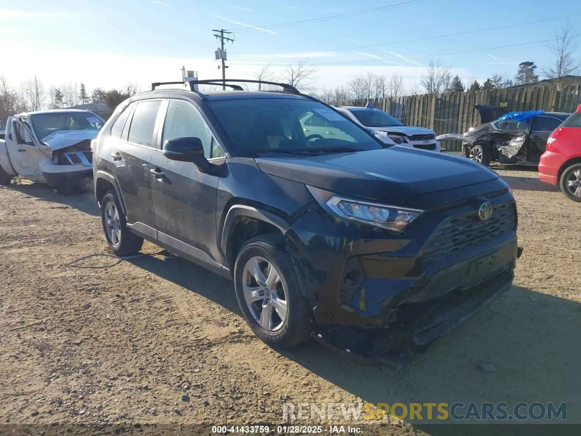 1 Photograph of a damaged car JTMP1RFV6KD033597 TOYOTA RAV4 2019