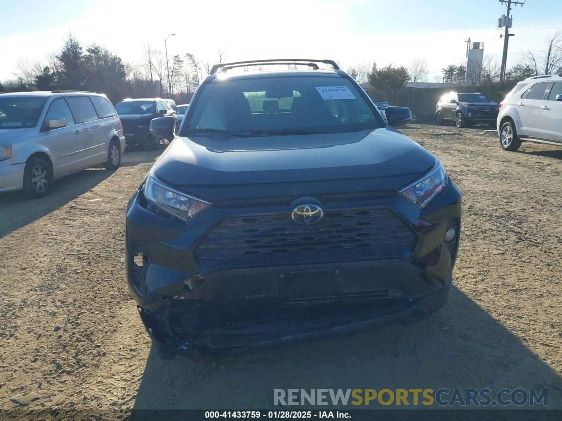 12 Photograph of a damaged car JTMP1RFV6KD033597 TOYOTA RAV4 2019