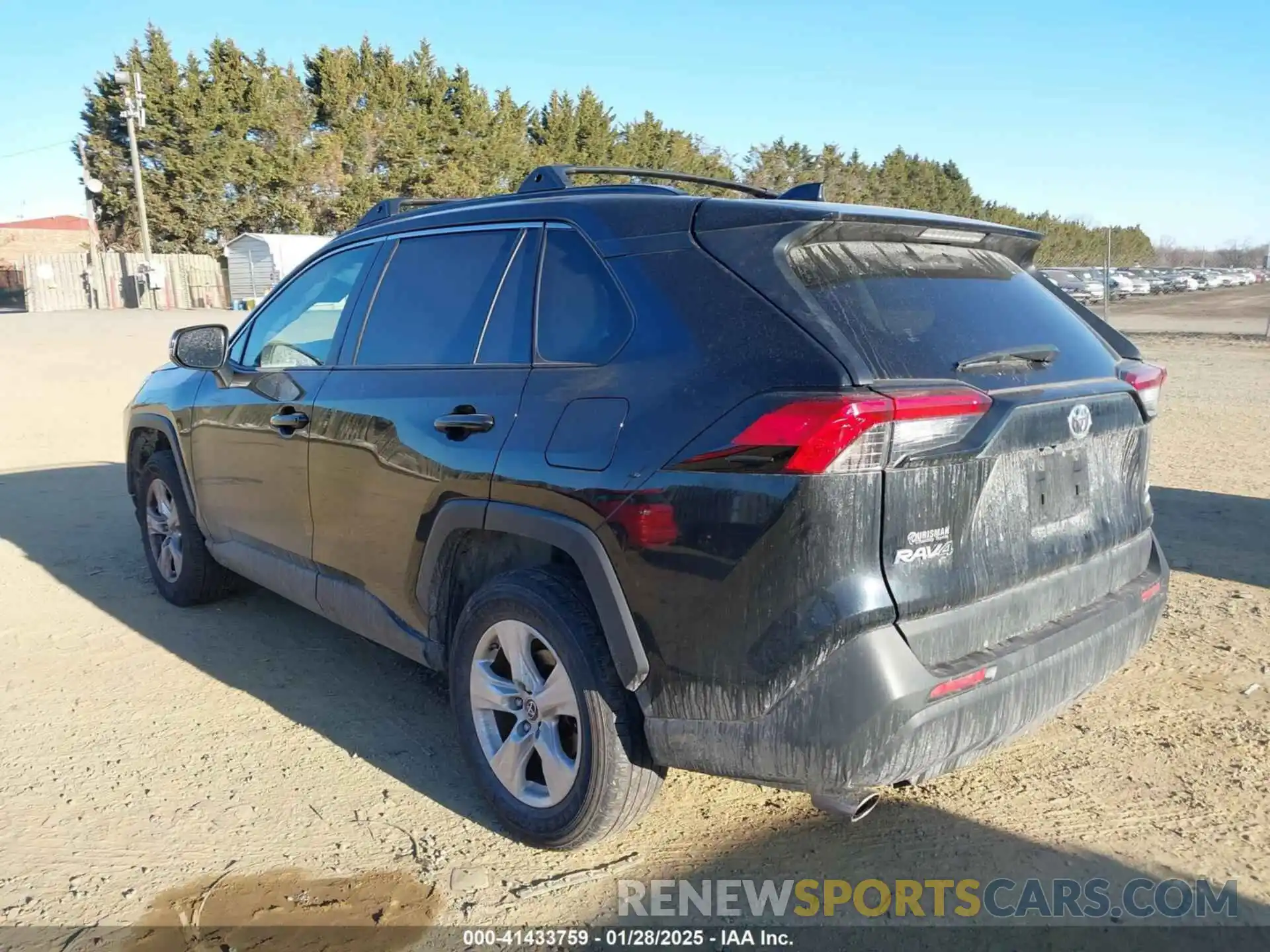 3 Photograph of a damaged car JTMP1RFV6KD033597 TOYOTA RAV4 2019