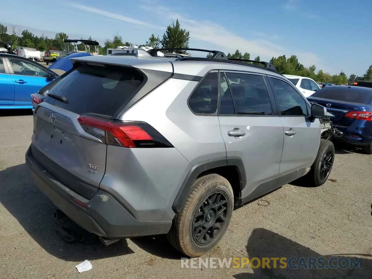 3 Photograph of a damaged car JTMP1RFV6KD046351 TOYOTA RAV4 2019