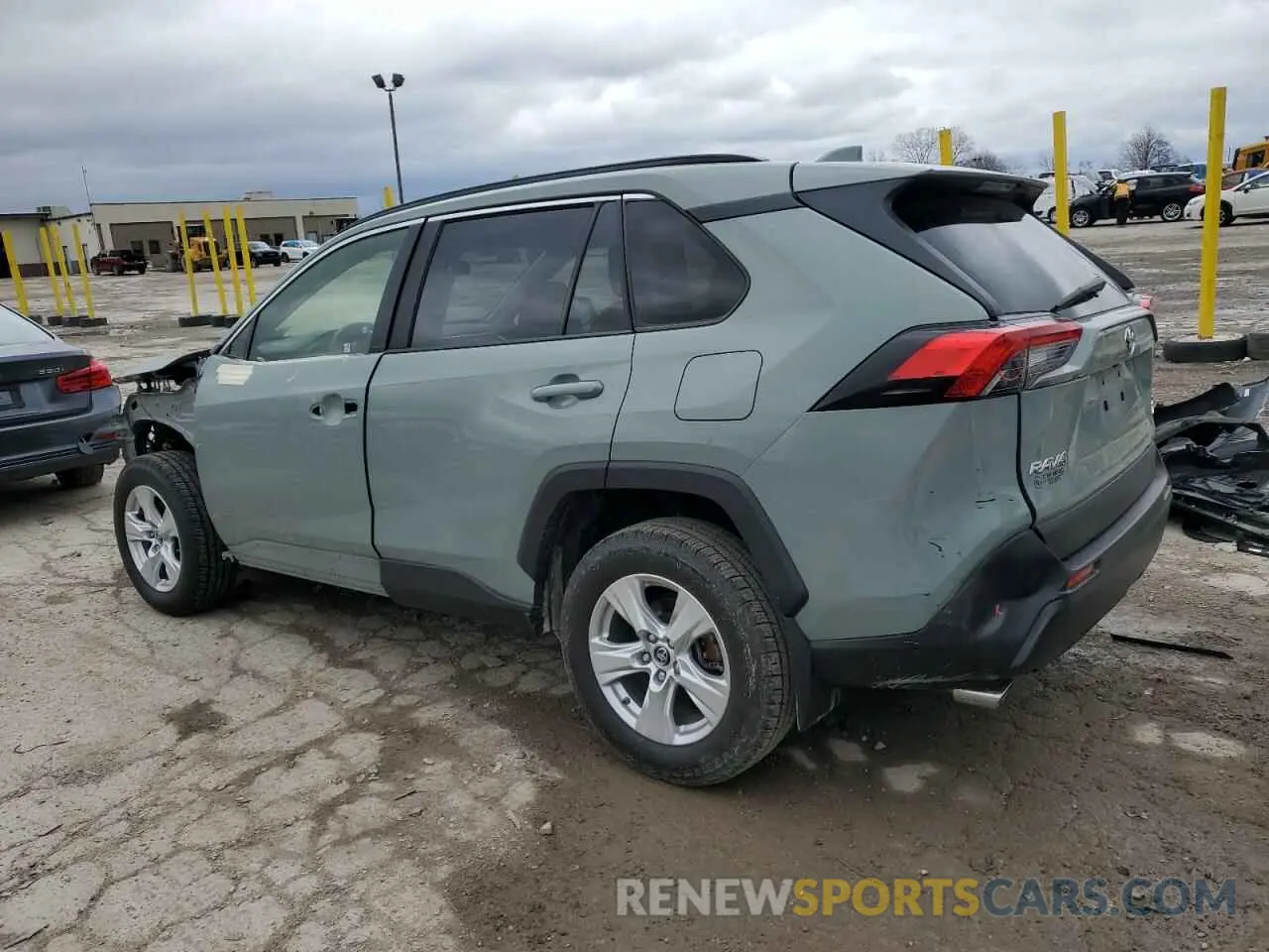 2 Photograph of a damaged car JTMP1RFV6KD502204 TOYOTA RAV4 2019