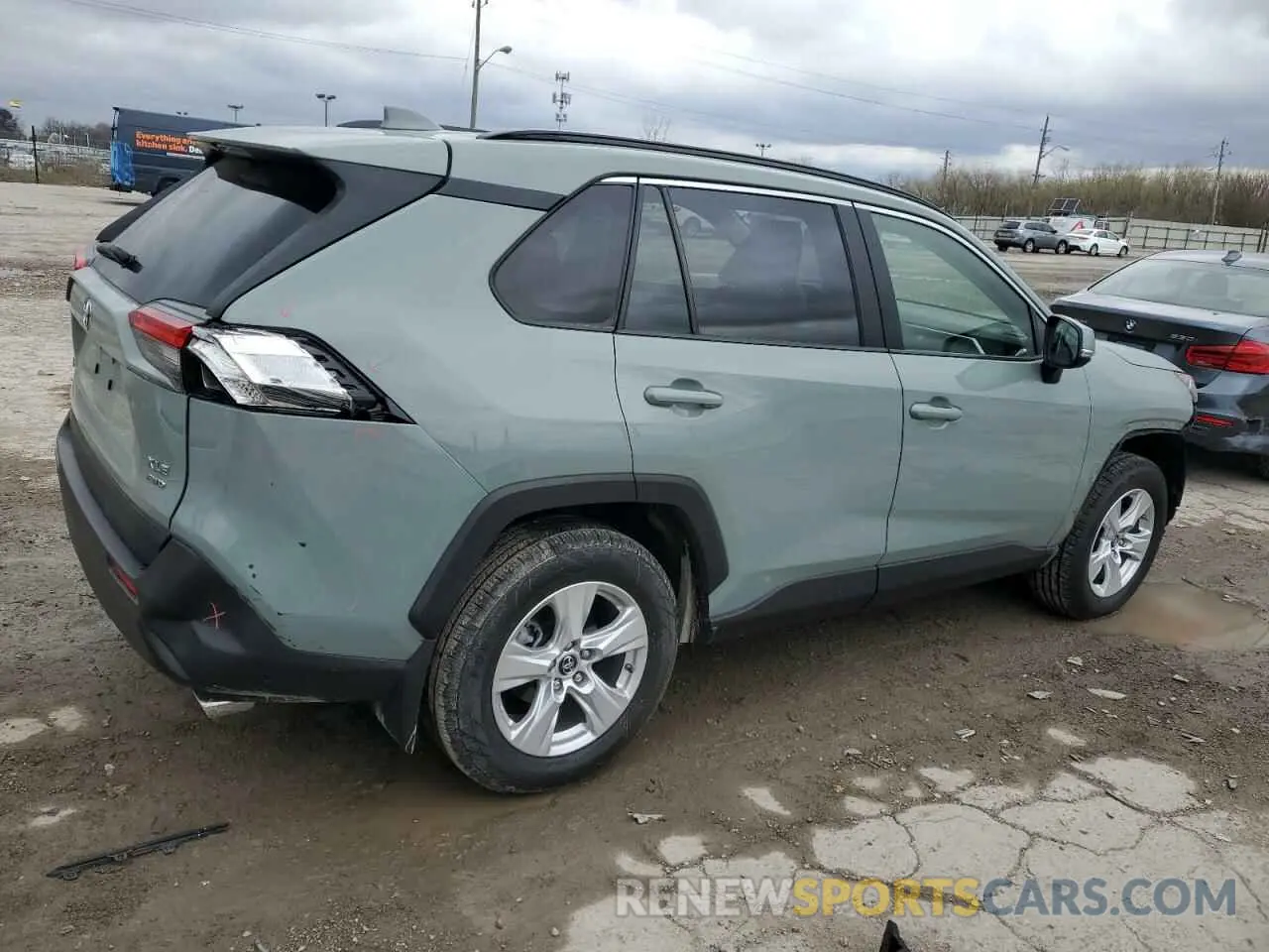 3 Photograph of a damaged car JTMP1RFV6KD502204 TOYOTA RAV4 2019