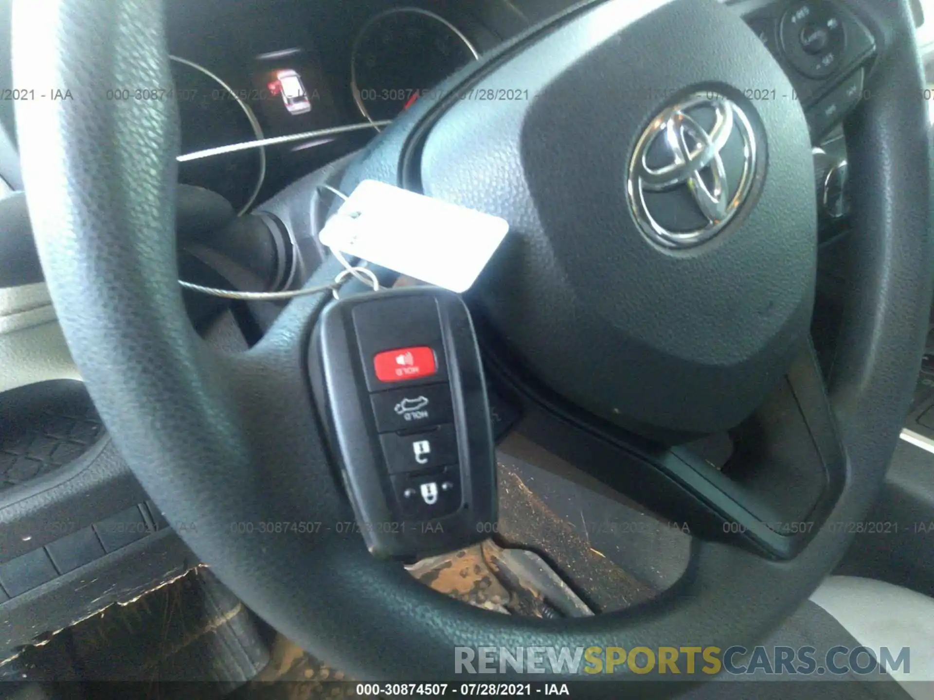 11 Photograph of a damaged car JTMP1RFV6KD508889 TOYOTA RAV4 2019