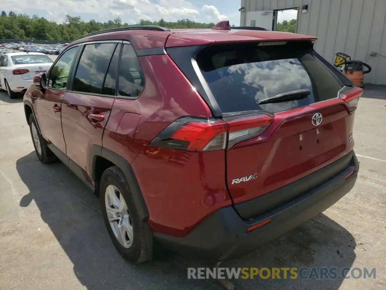 3 Photograph of a damaged car JTMP1RFV6KD513977 TOYOTA RAV4 2019