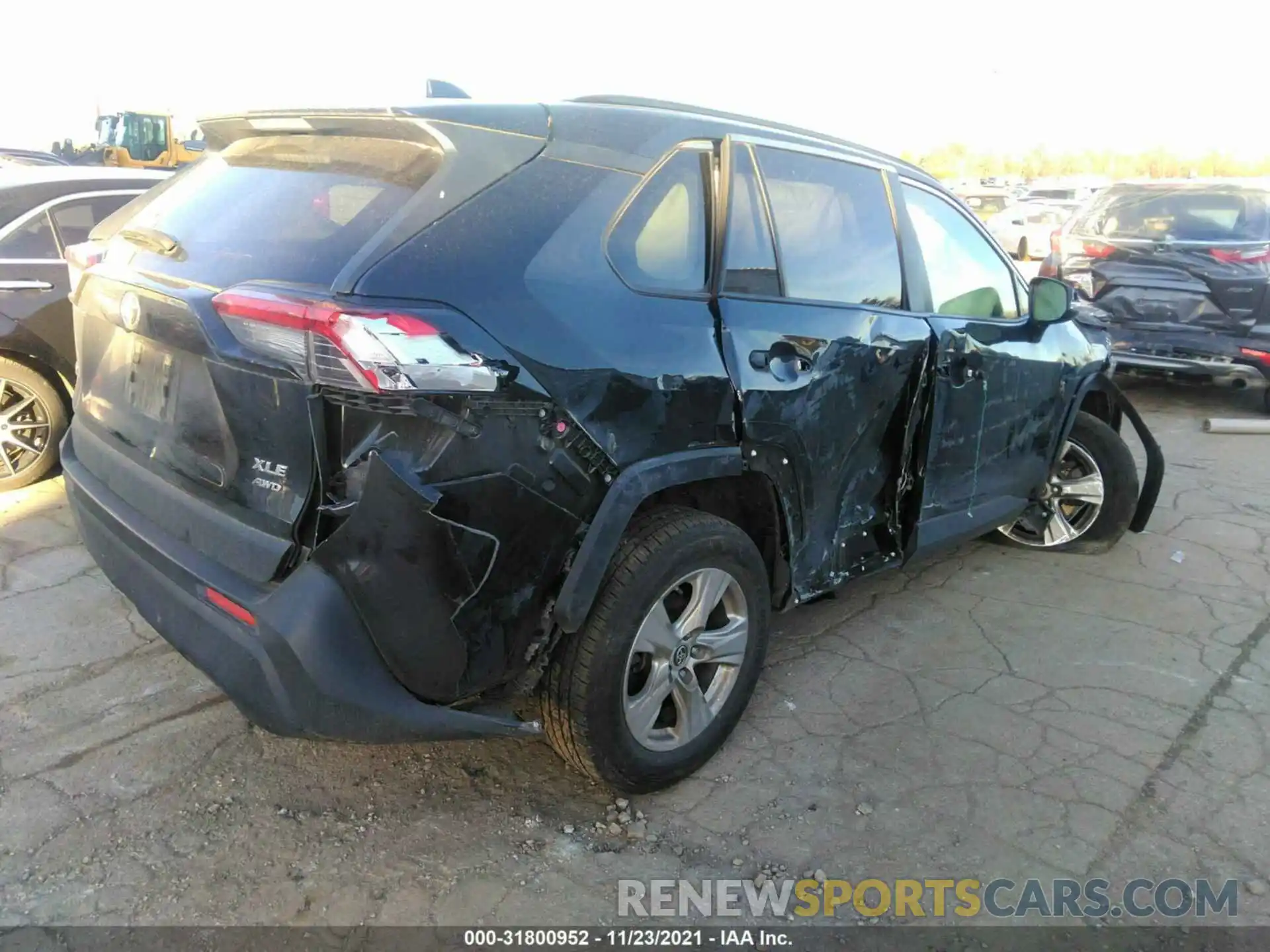 4 Photograph of a damaged car JTMP1RFV7KD007607 TOYOTA RAV4 2019