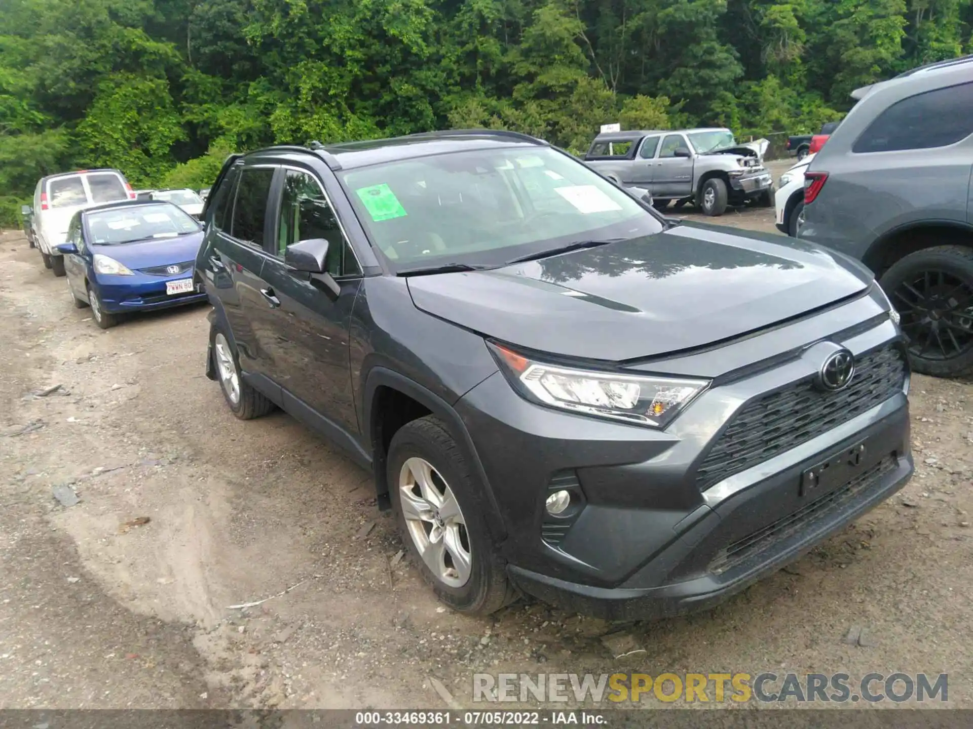 1 Photograph of a damaged car JTMP1RFV7KD009440 TOYOTA RAV4 2019