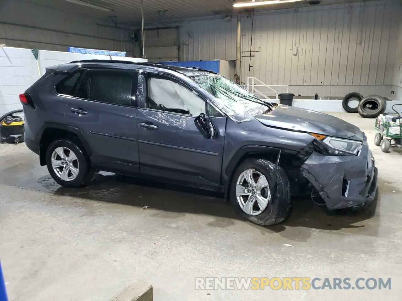 4 Photograph of a damaged car JTMP1RFV7KD028795 TOYOTA RAV4 2019