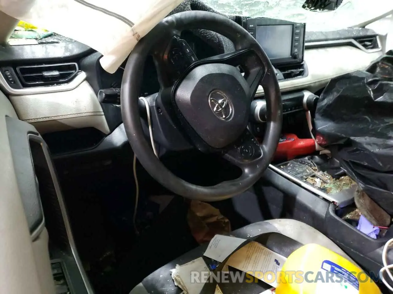 8 Photograph of a damaged car JTMP1RFV7KD028795 TOYOTA RAV4 2019