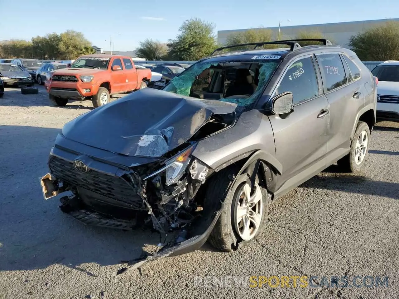 2 Photograph of a damaged car JTMP1RFV7KD030918 TOYOTA RAV4 2019