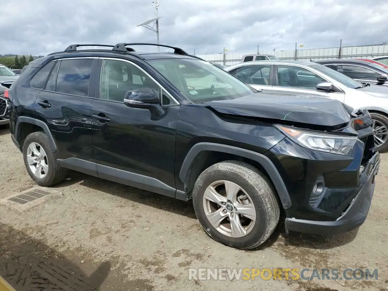 4 Photograph of a damaged car JTMP1RFV7KD500414 TOYOTA RAV4 2019