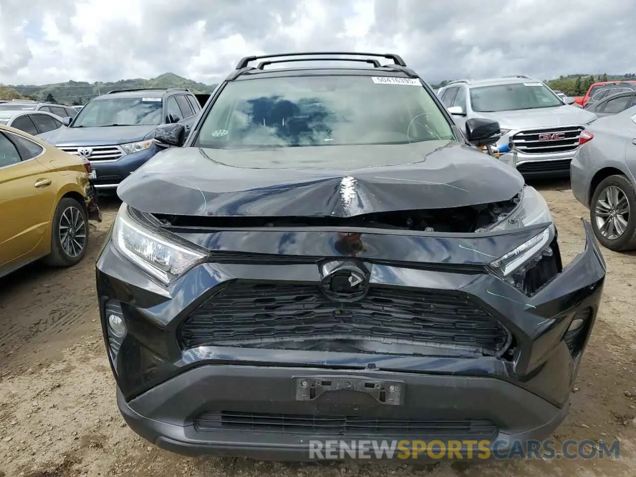 5 Photograph of a damaged car JTMP1RFV7KD500414 TOYOTA RAV4 2019