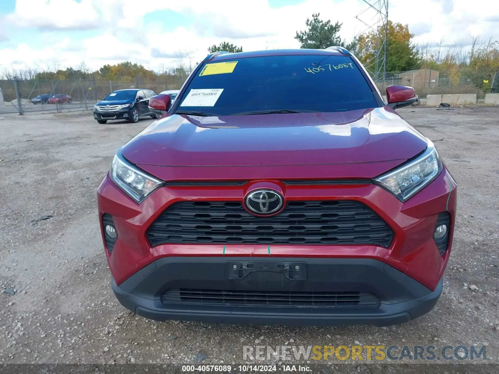 12 Photograph of a damaged car JTMP1RFV7KD504463 TOYOTA RAV4 2019
