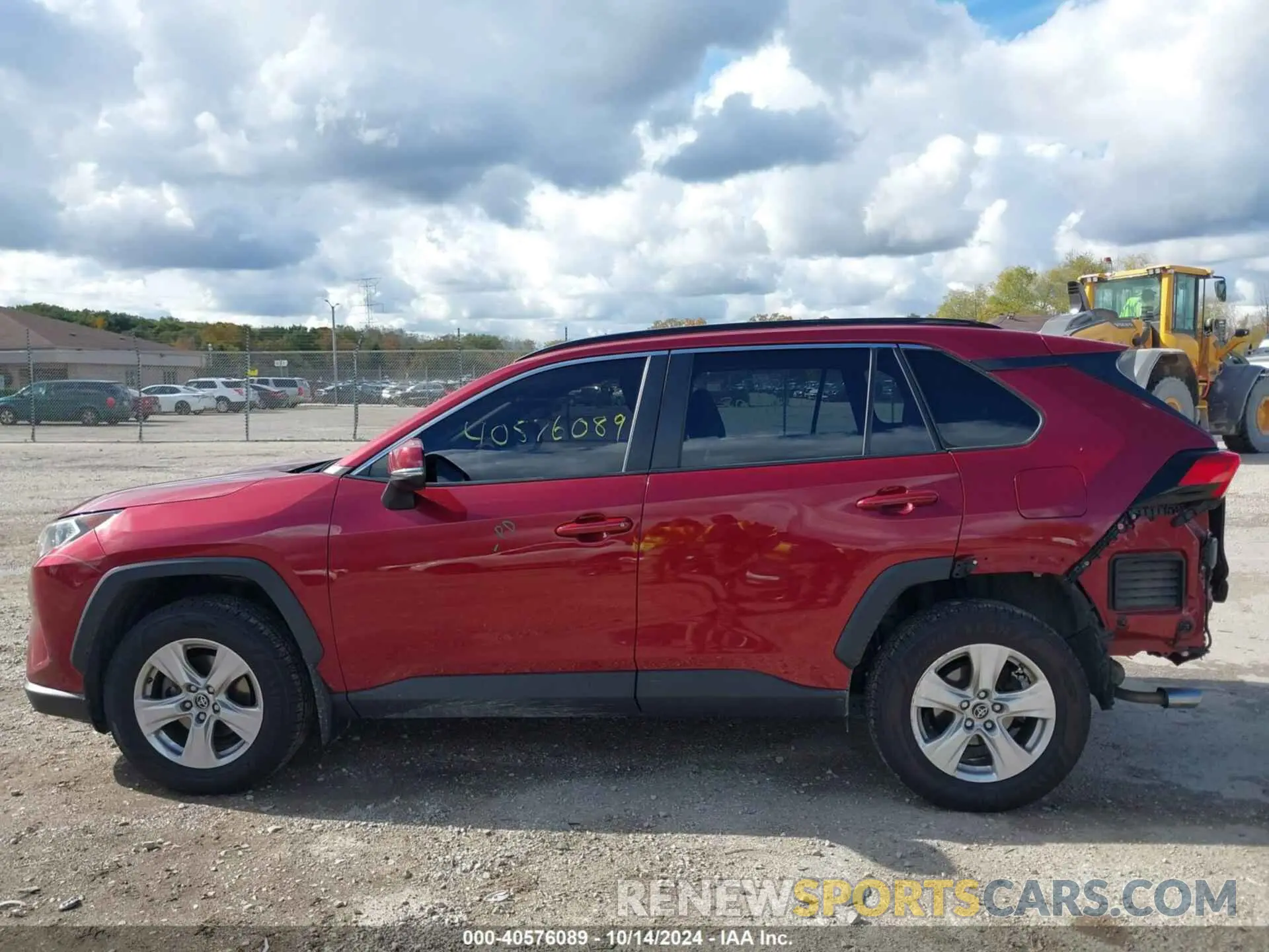14 Photograph of a damaged car JTMP1RFV7KD504463 TOYOTA RAV4 2019