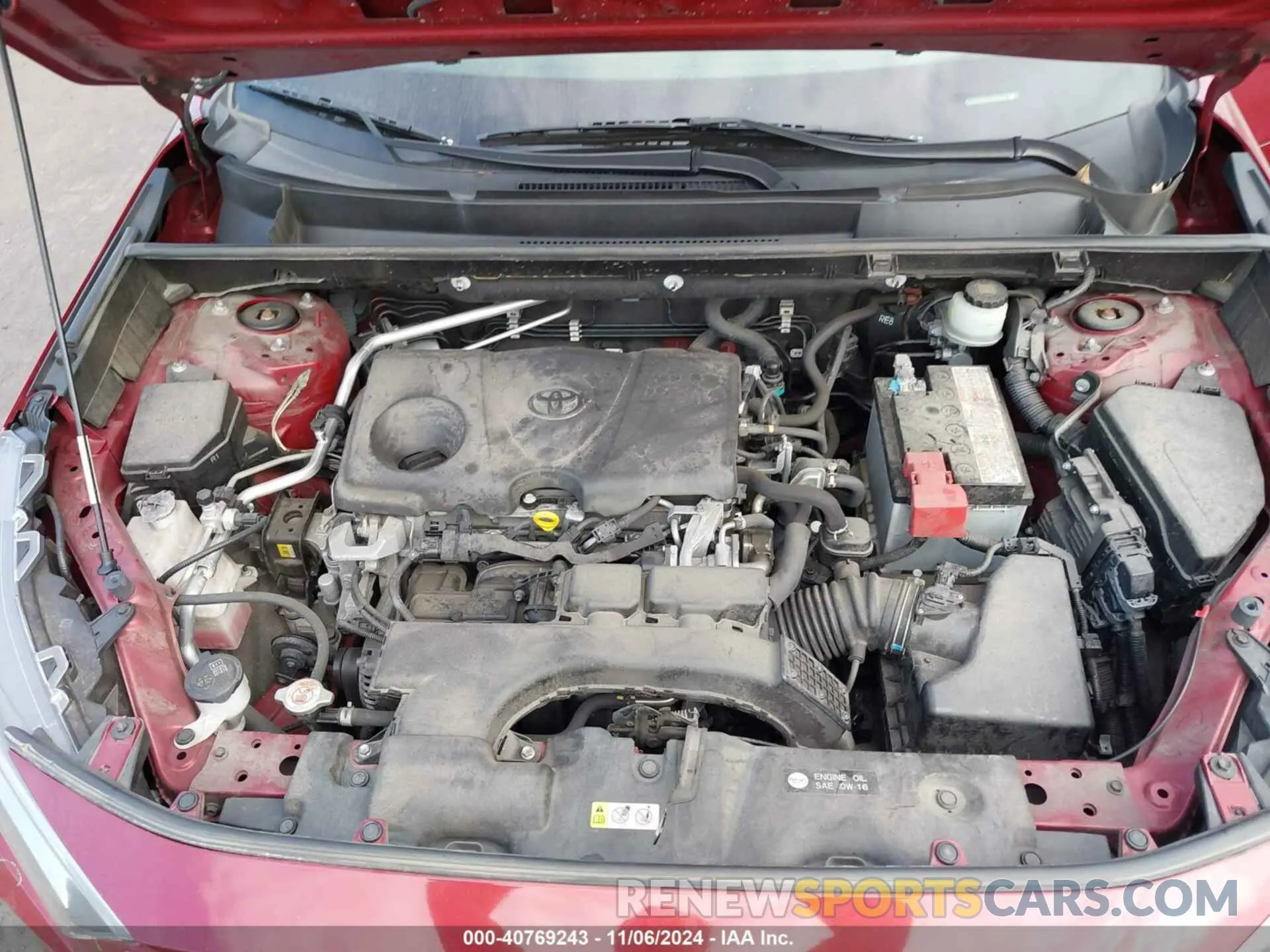 10 Photograph of a damaged car JTMP1RFV7KD506617 TOYOTA RAV4 2019