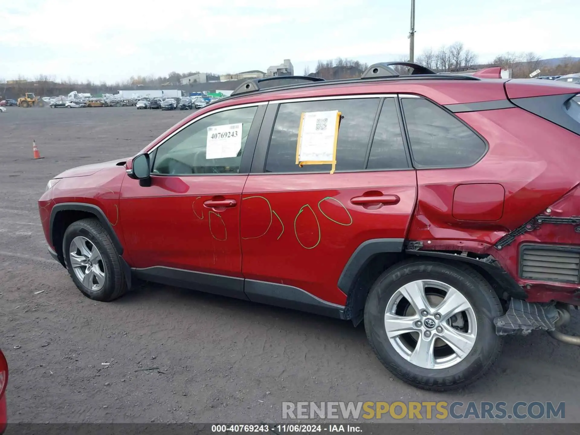 14 Photograph of a damaged car JTMP1RFV7KD506617 TOYOTA RAV4 2019