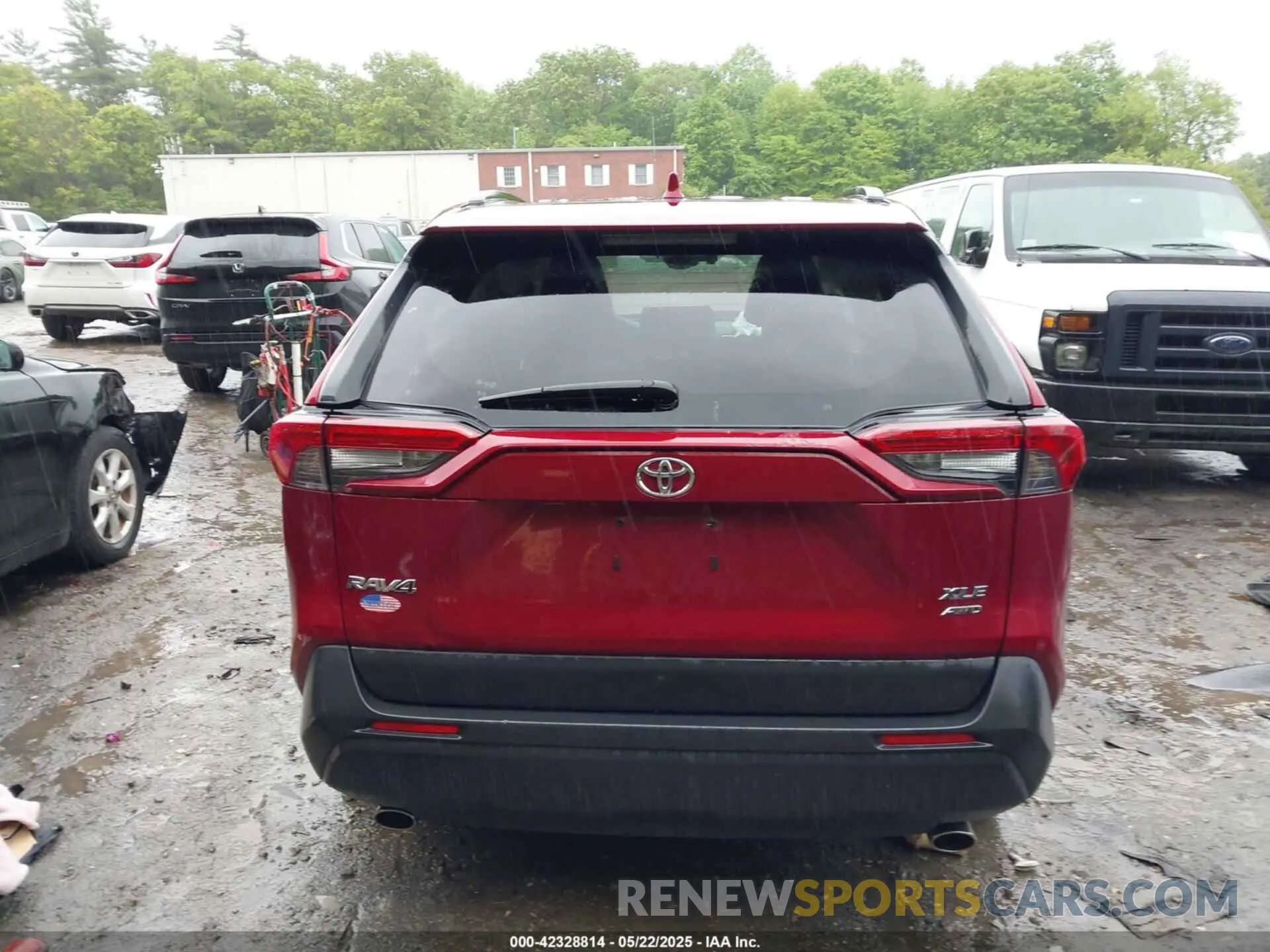 16 Photograph of a damaged car JTMP1RFV7KD516029 TOYOTA RAV4 2019