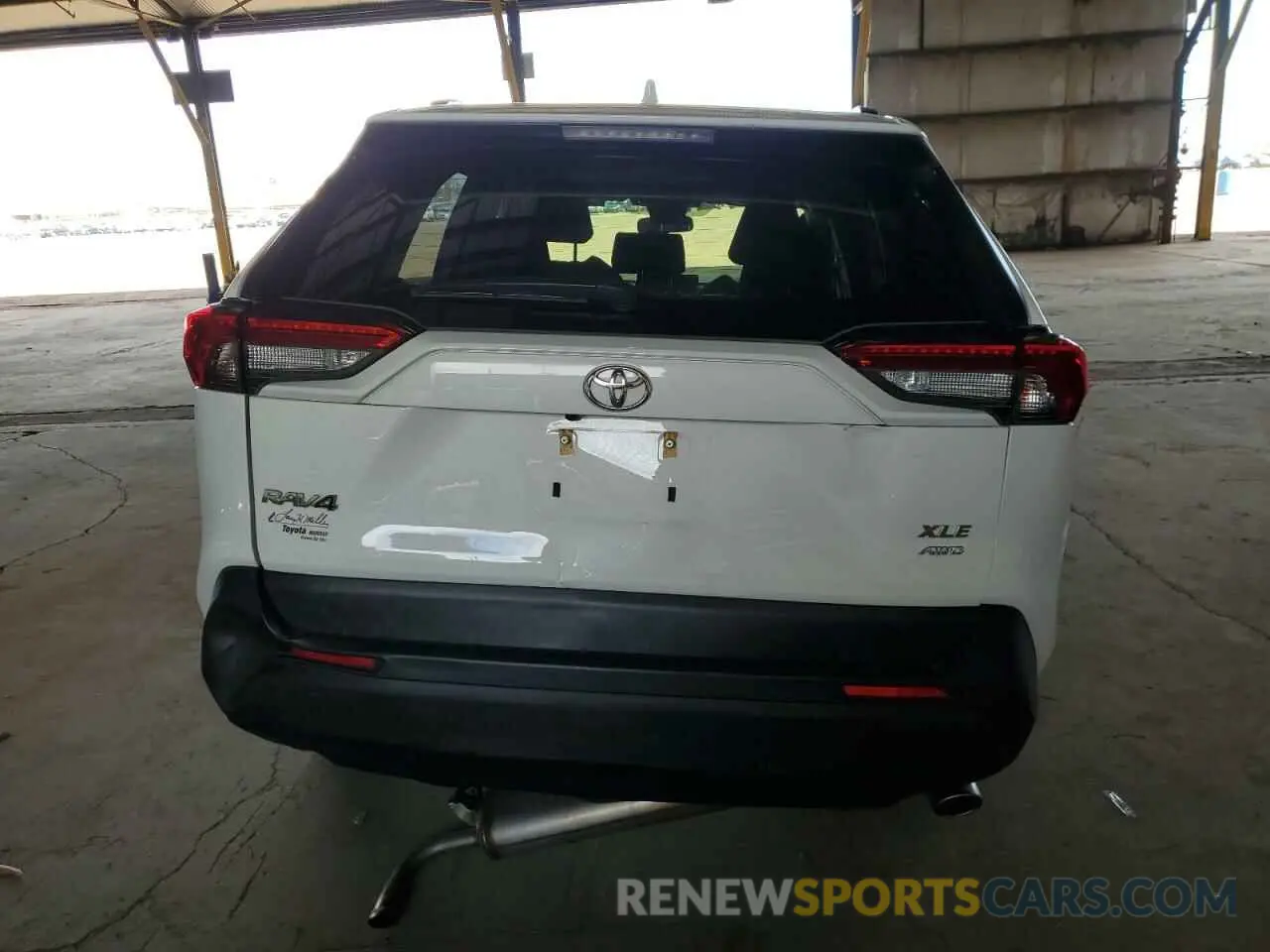 6 Photograph of a damaged car JTMP1RFV7KJ007608 TOYOTA RAV4 2019
