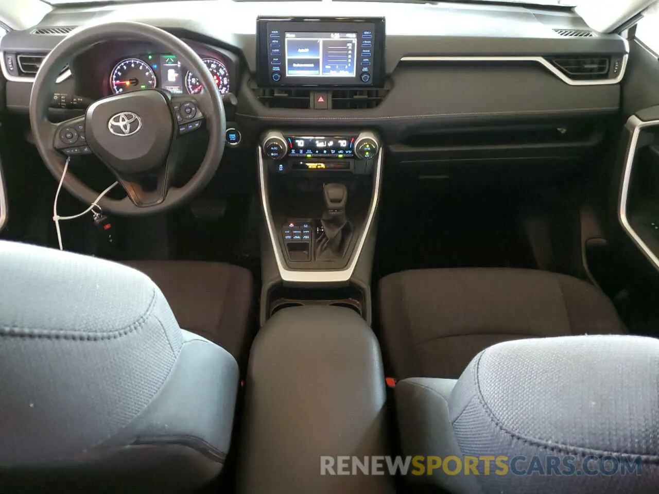 8 Photograph of a damaged car JTMP1RFV7KJ007608 TOYOTA RAV4 2019