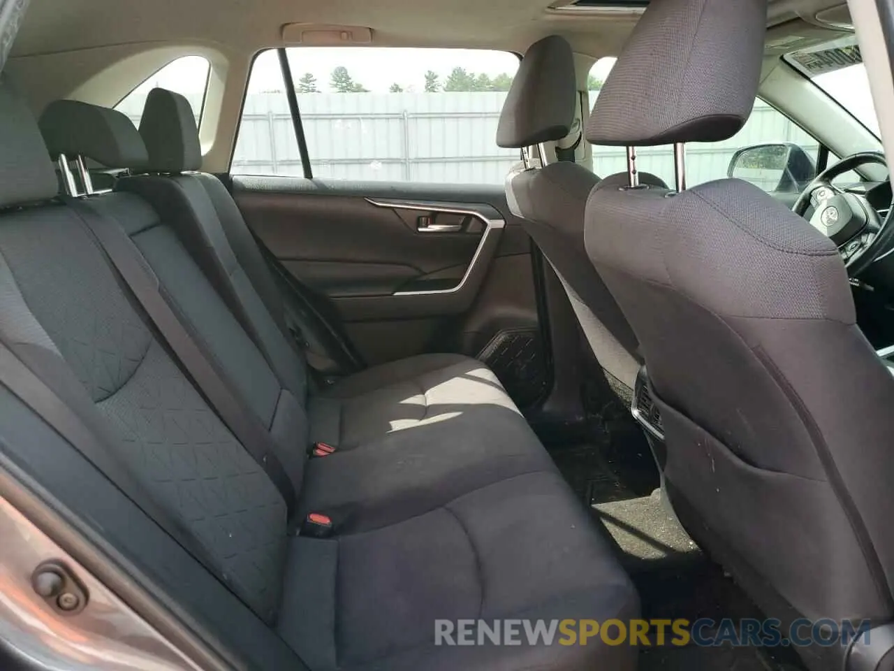 11 Photograph of a damaged car JTMP1RFV7KJ009276 TOYOTA RAV4 2019
