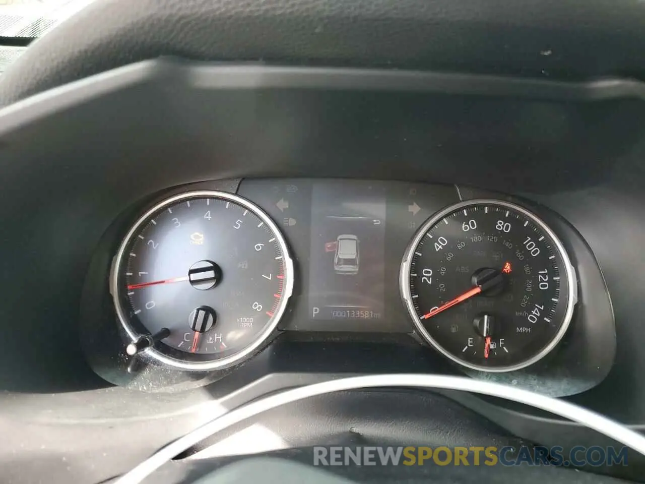 9 Photograph of a damaged car JTMP1RFV7KJ009276 TOYOTA RAV4 2019