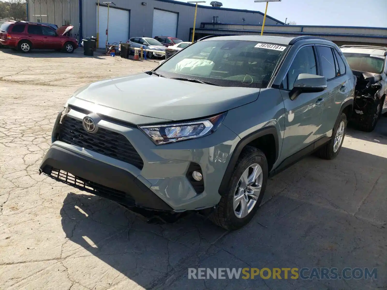 2 Photograph of a damaged car JTMP1RFV7KJ021248 TOYOTA RAV4 2019