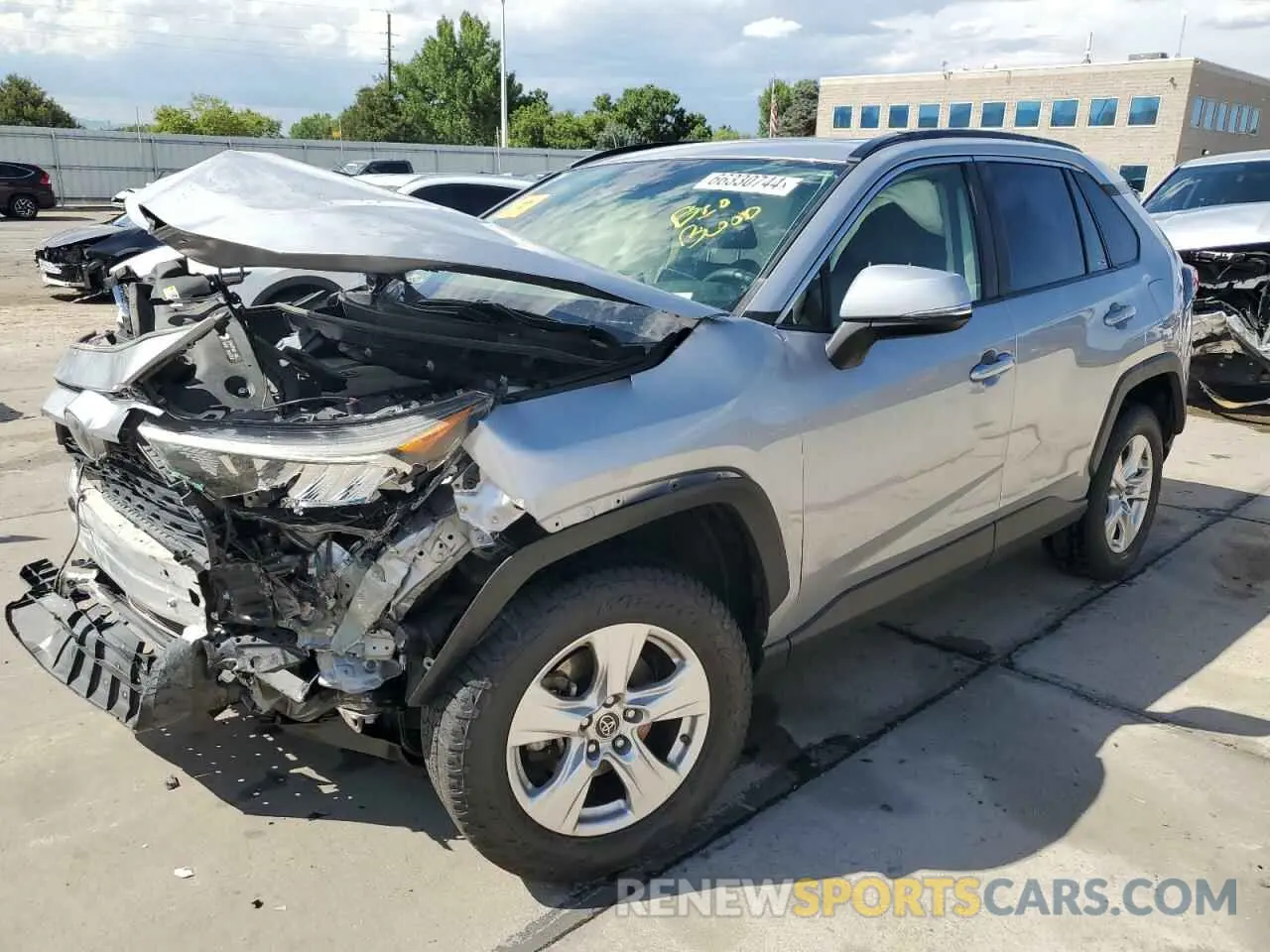 1 Photograph of a damaged car JTMP1RFV8KD008720 TOYOTA RAV4 2019