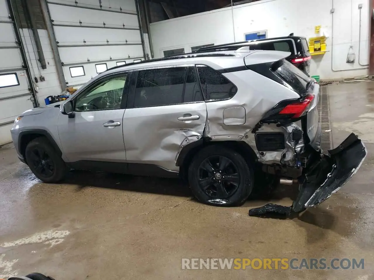 2 Photograph of a damaged car JTMP1RFV8KD019622 TOYOTA RAV4 2019