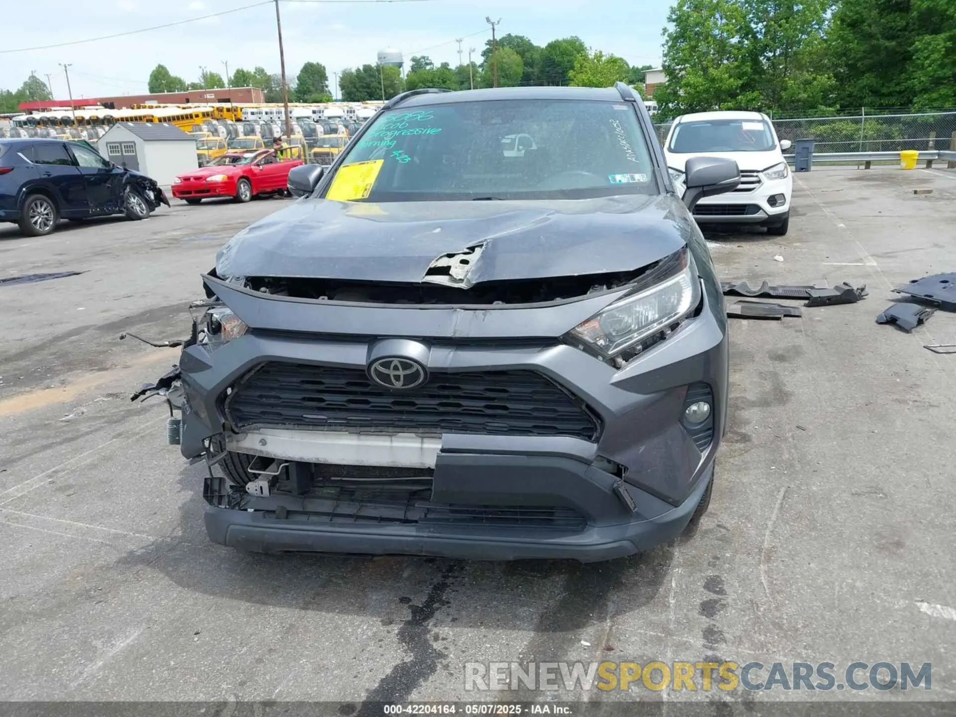 13 Photograph of a damaged car JTMP1RFV8KD030071 TOYOTA RAV4 2019