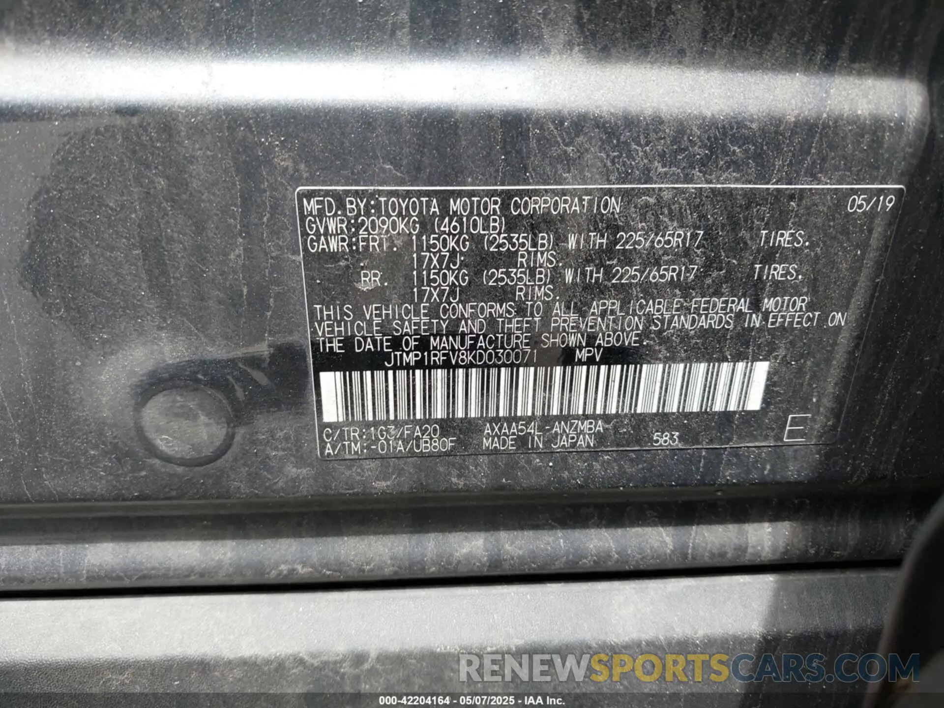 9 Photograph of a damaged car JTMP1RFV8KD030071 TOYOTA RAV4 2019