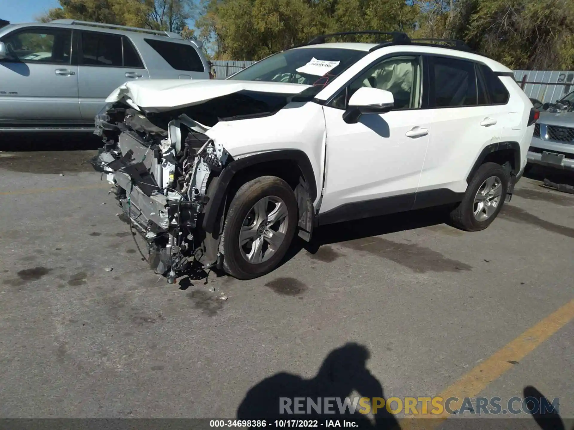 2 Photograph of a damaged car JTMP1RFV8KD030345 TOYOTA RAV4 2019